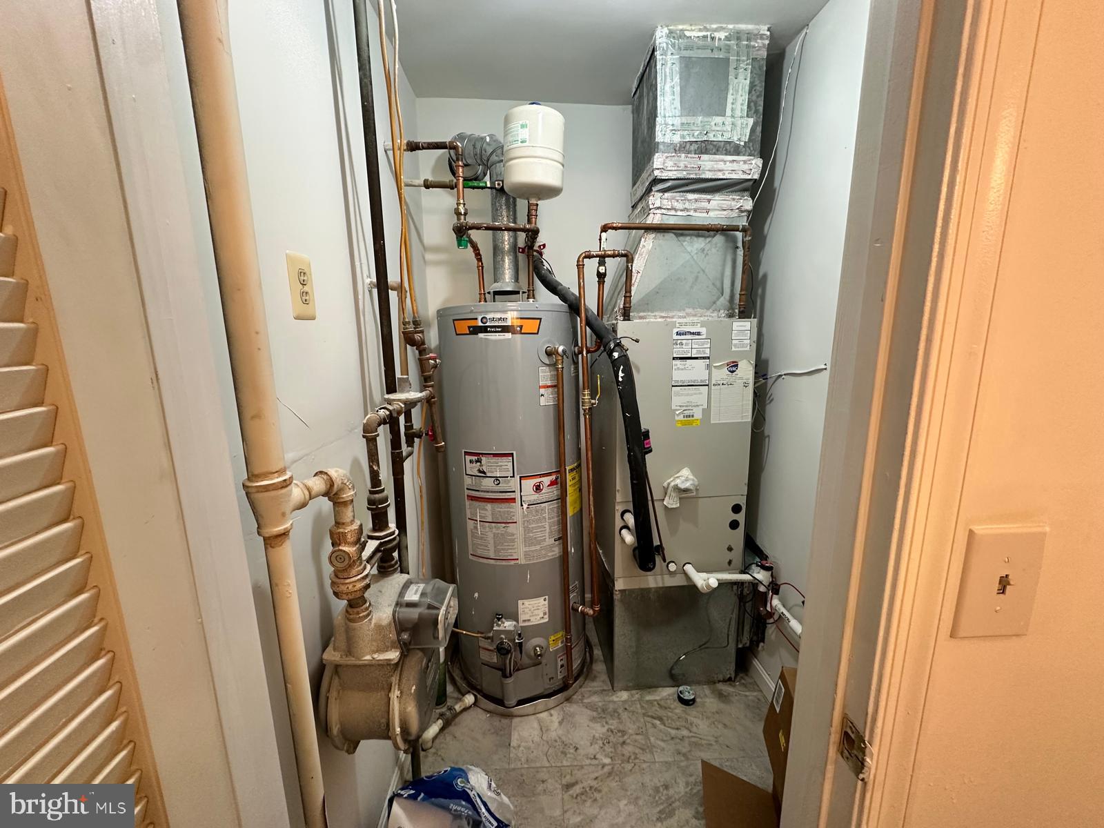 SUMMERHOUSE CONDO - Residential