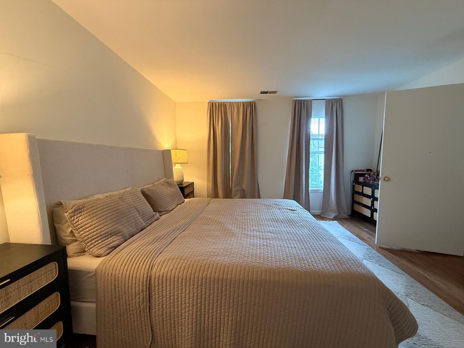 SUMMERHOUSE CONDO - Residential
