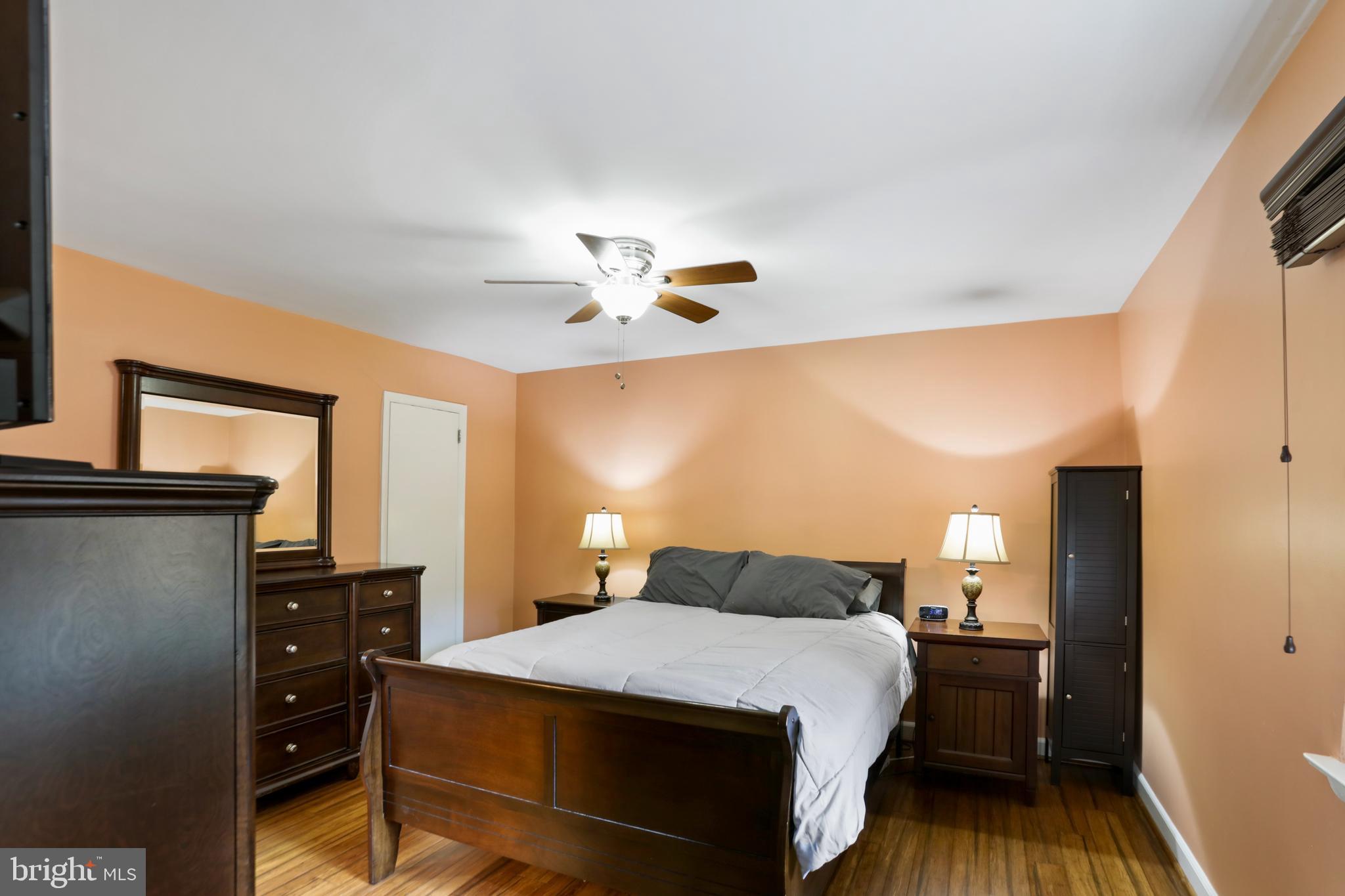 VANTAGE HILL - Residential