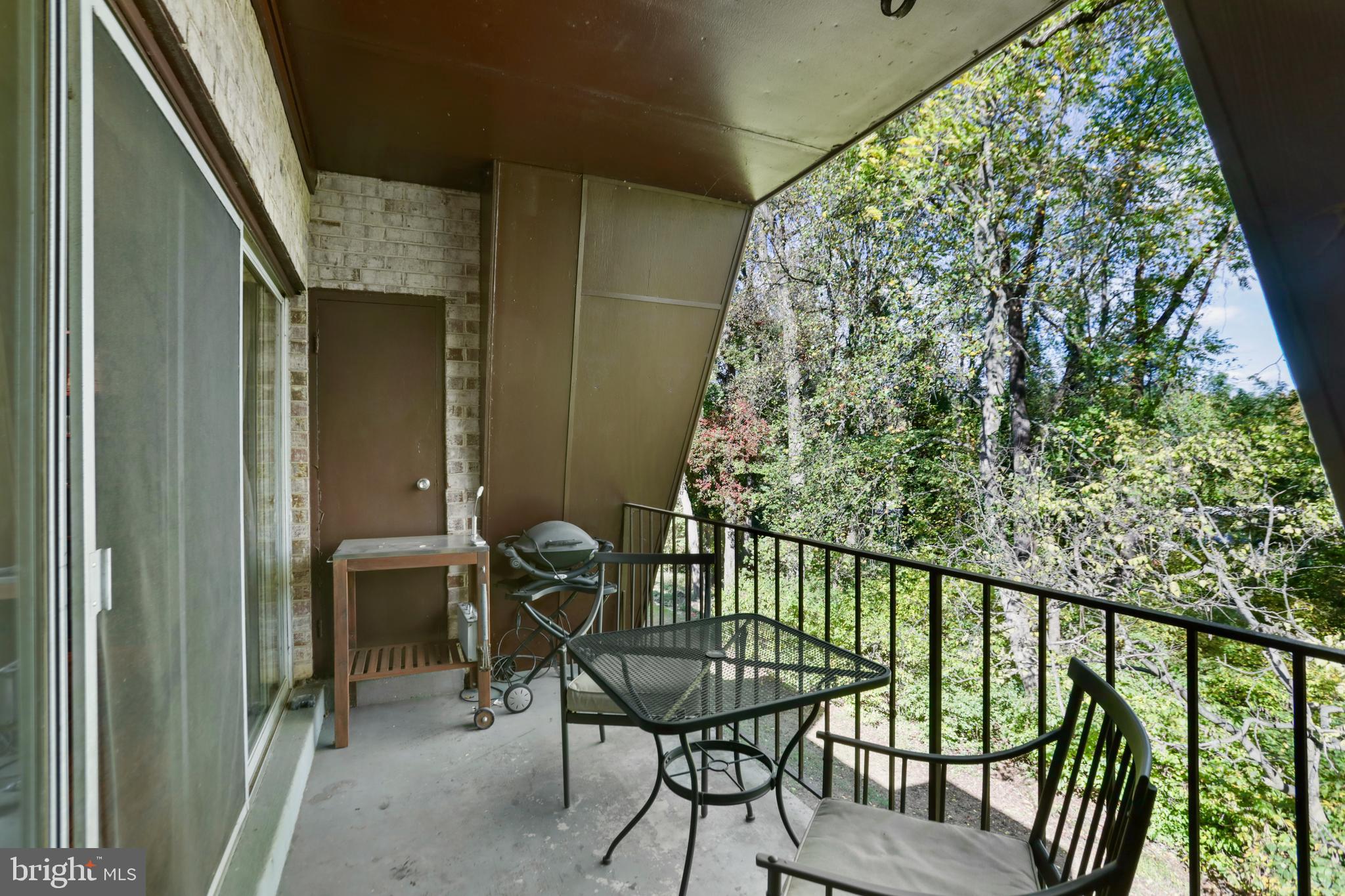 11603 VANTAGE HILL ROAD 22C