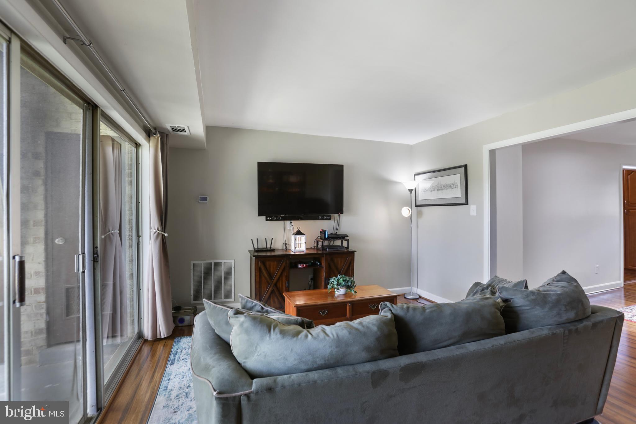 11603 VANTAGE HILL ROAD 22C