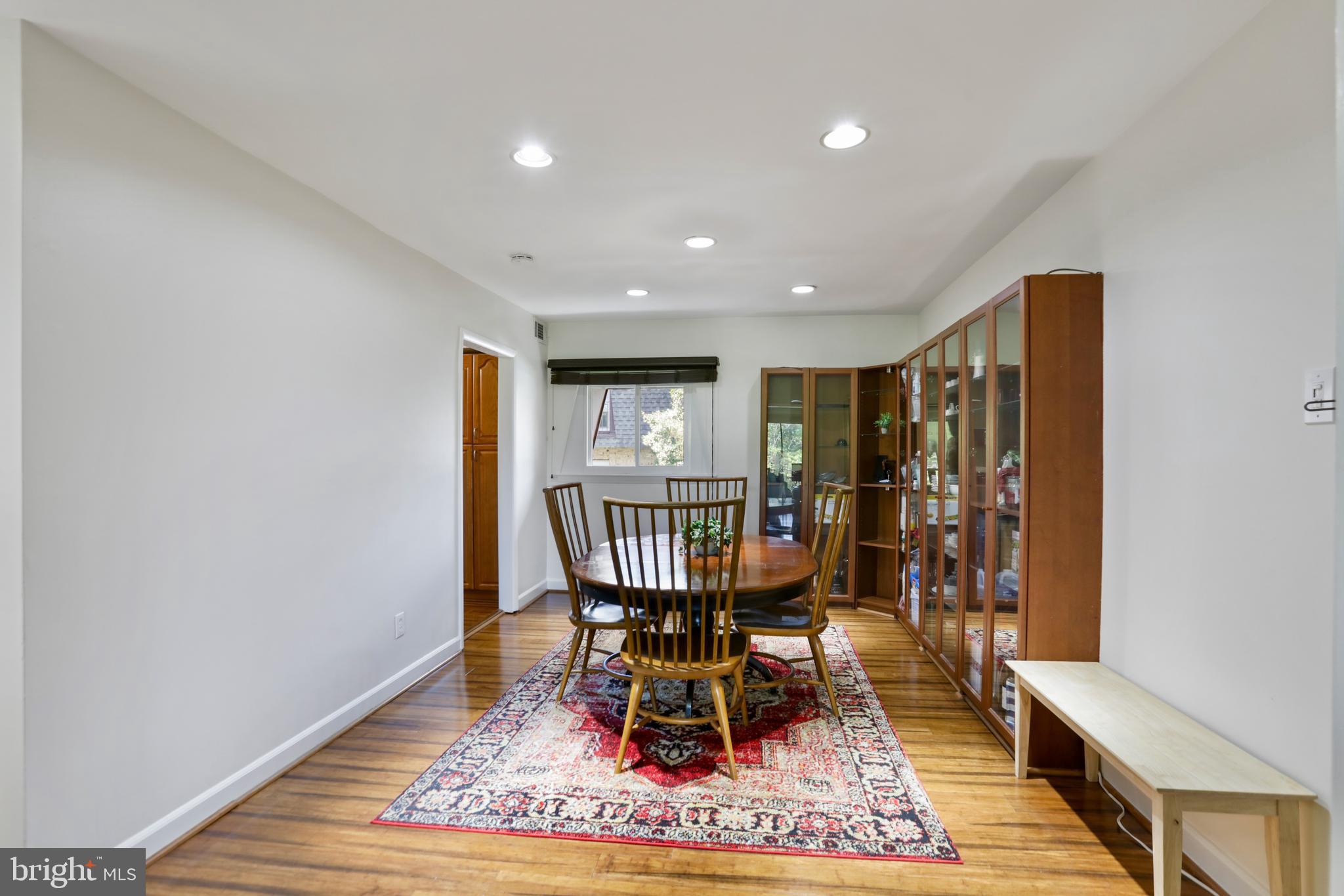 VANTAGE HILL - Residential