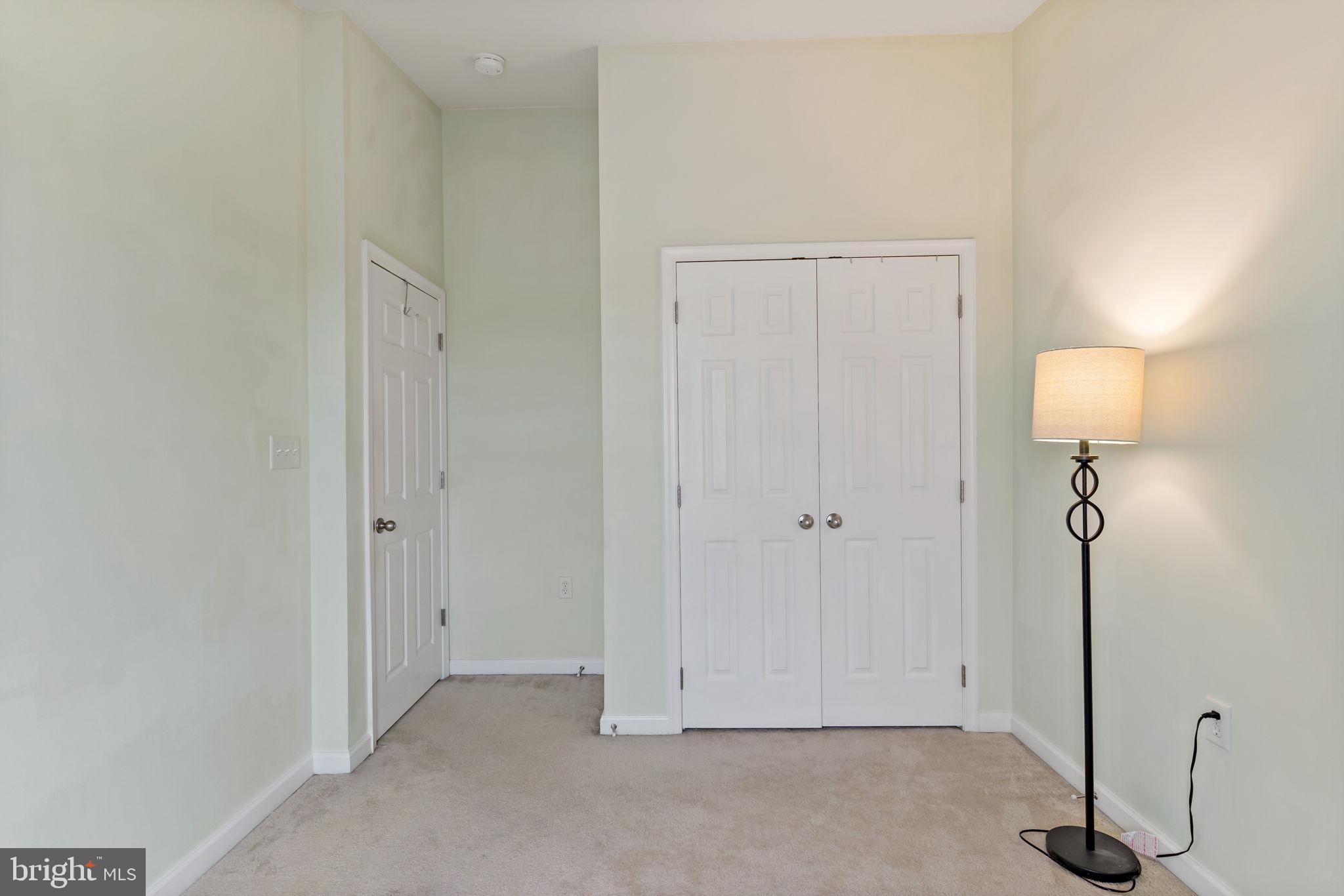 MANOR PARK - Residential