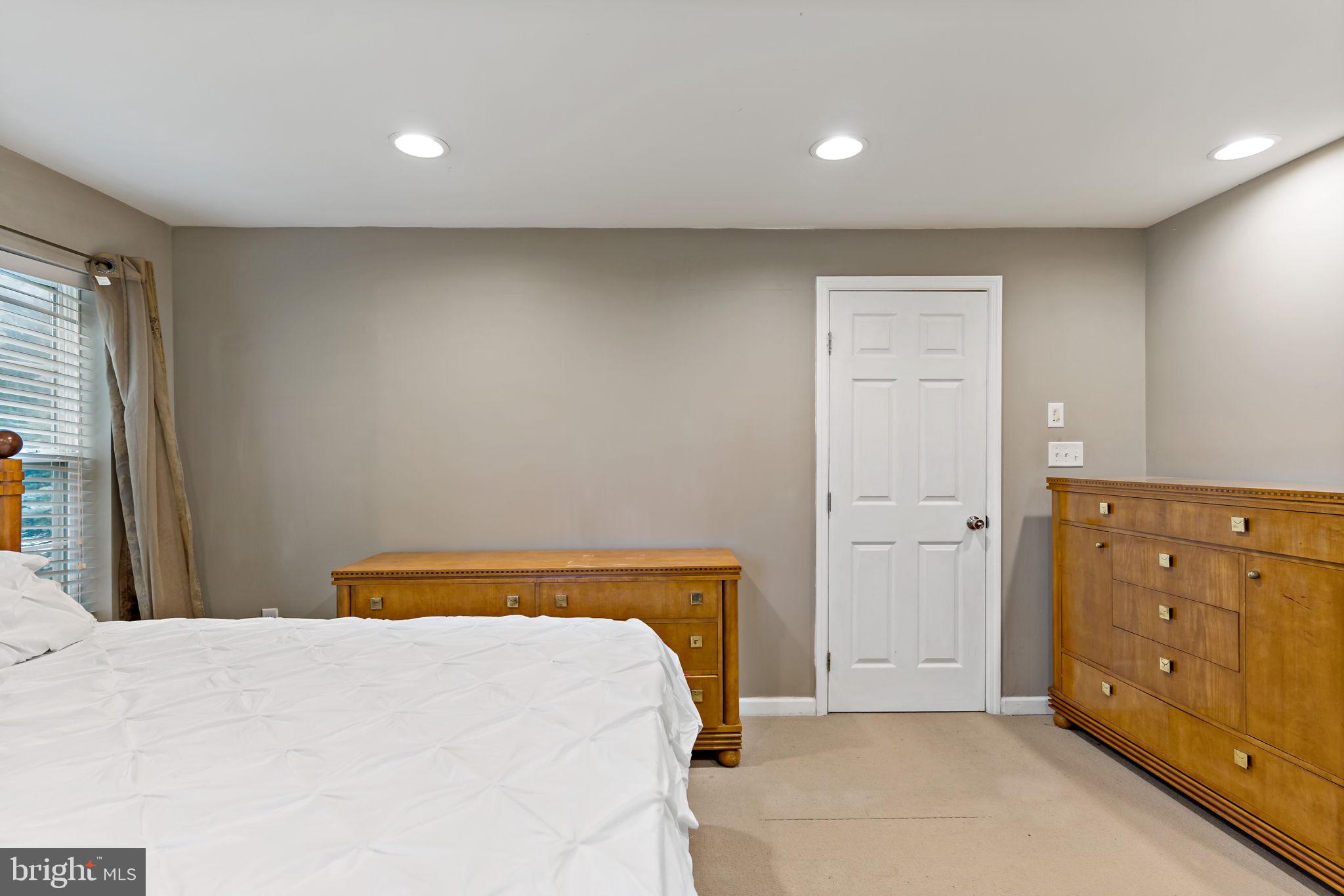 MANOR PARK - Residential