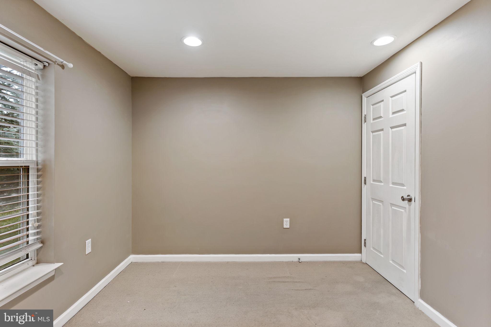 MANOR PARK - Residential