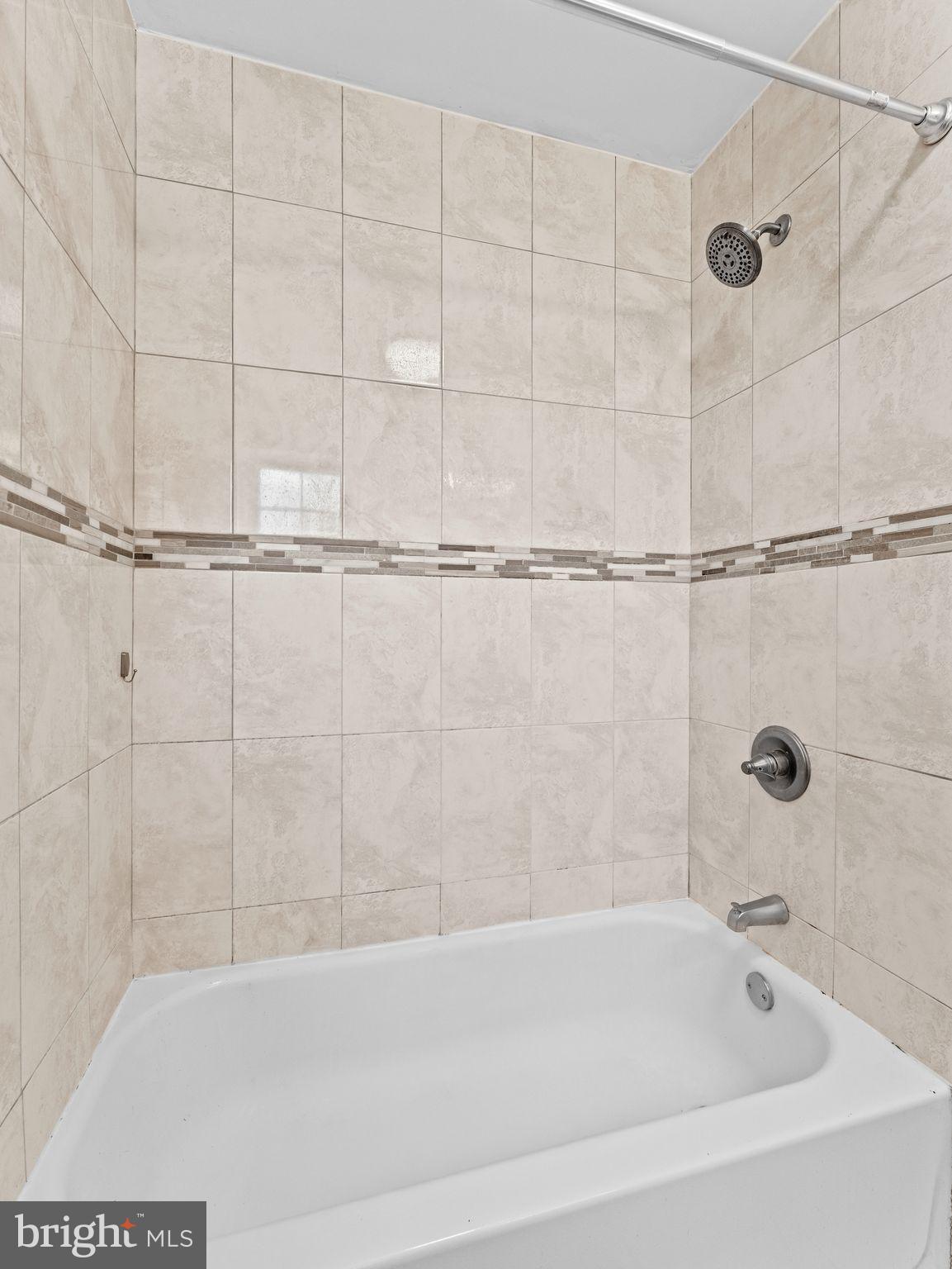 FAIRMOUNT - Residential Lease