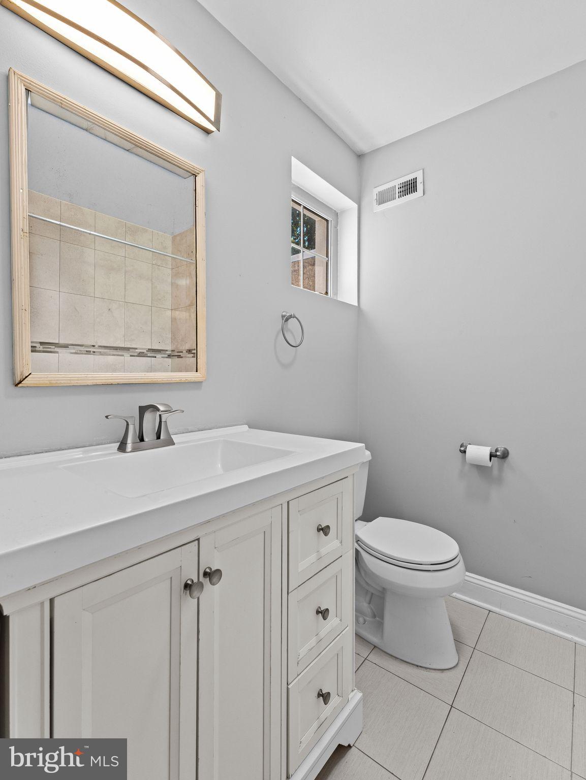 FAIRMOUNT - Residential Lease