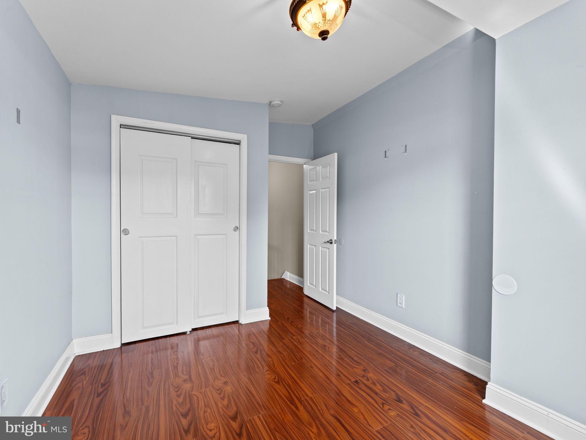 FAIRMOUNT - Residential Lease