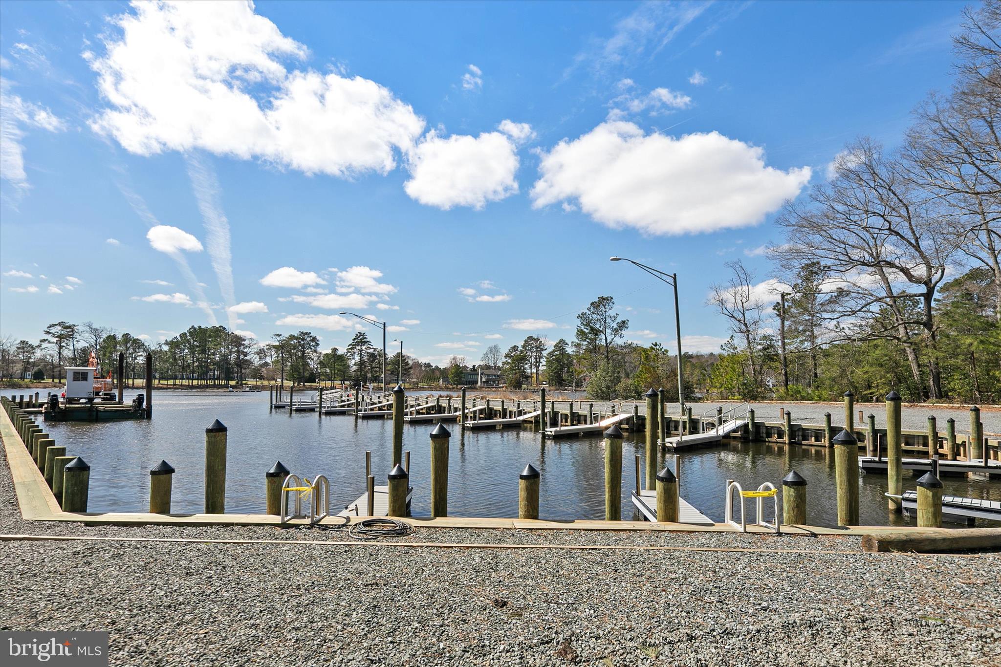 ANGOLA BY THE BAY - Residential