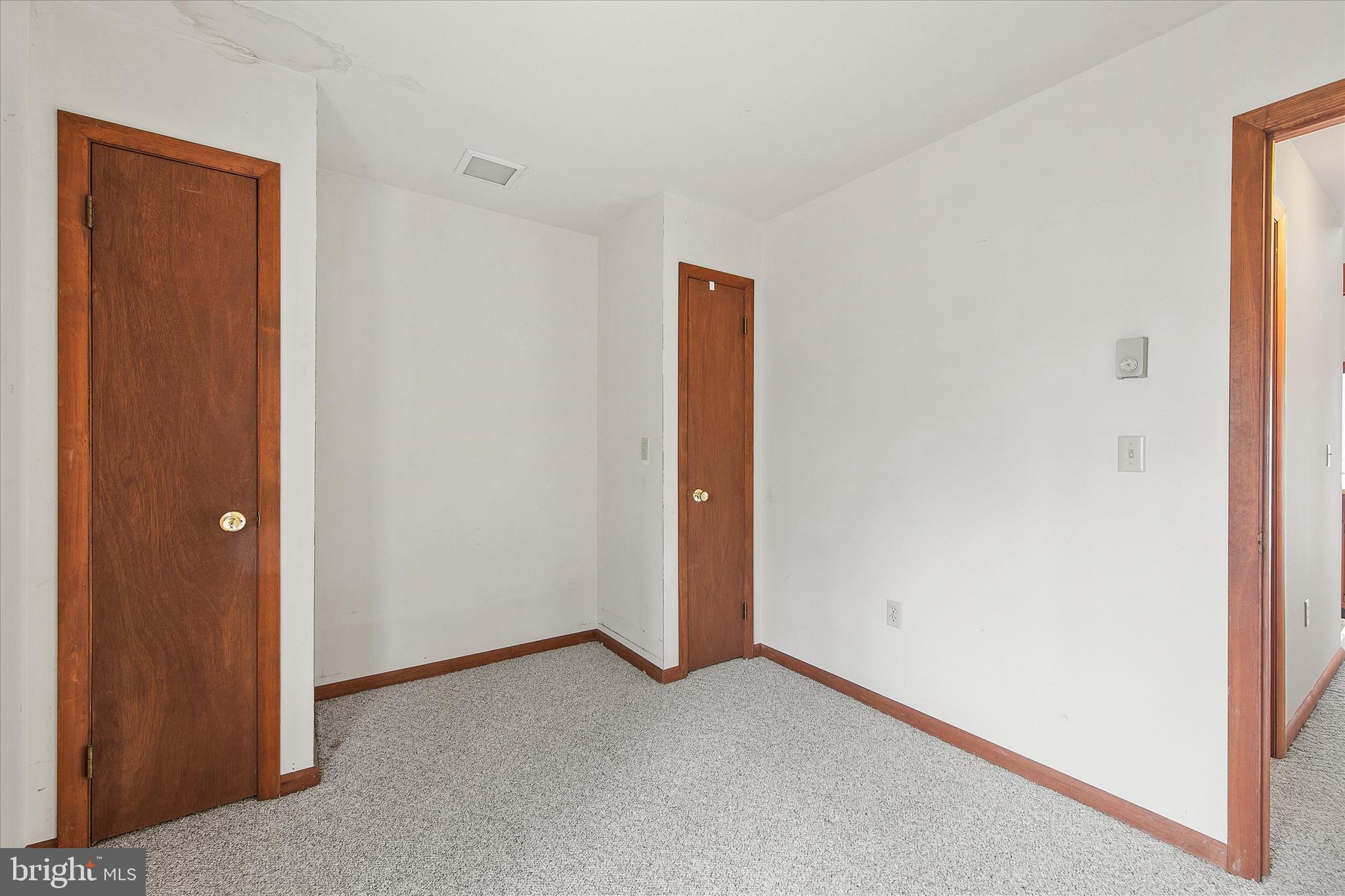 ANGOLA BY THE BAY - Residential