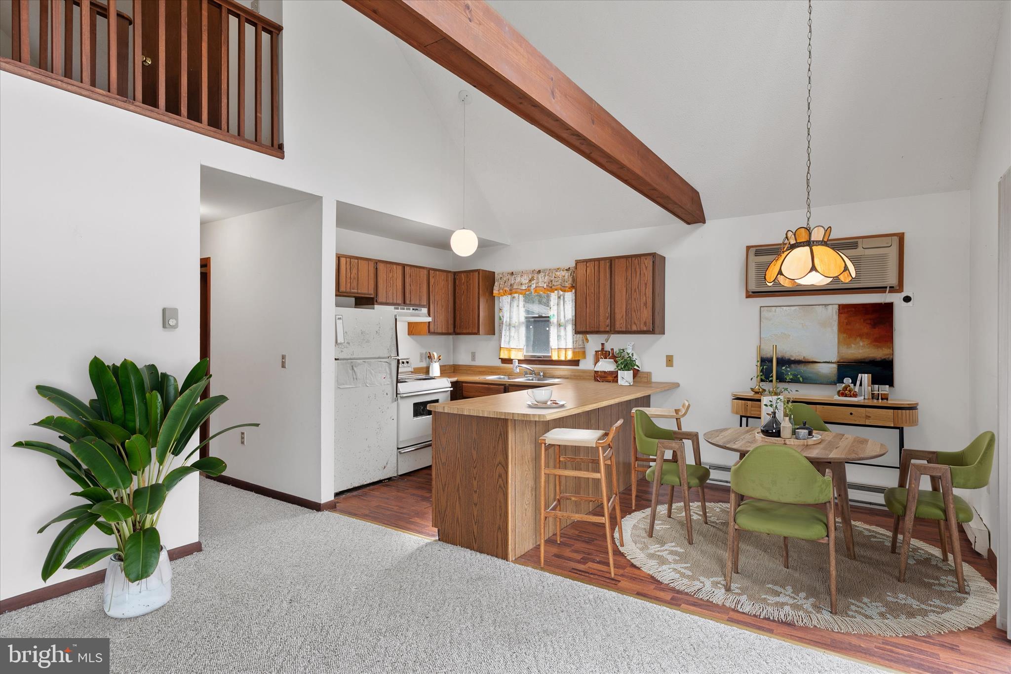 ANGOLA BY THE BAY - Residential