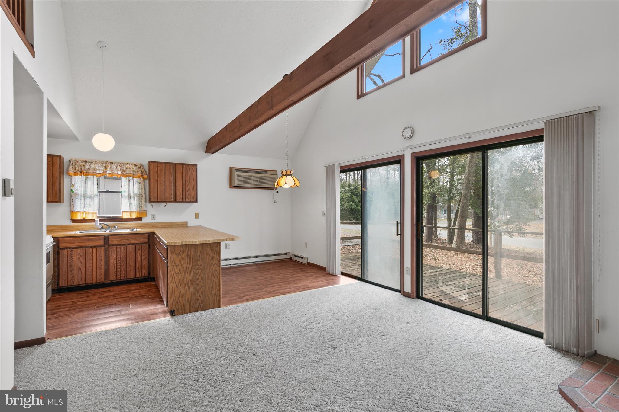 ANGOLA BY THE BAY - Residential