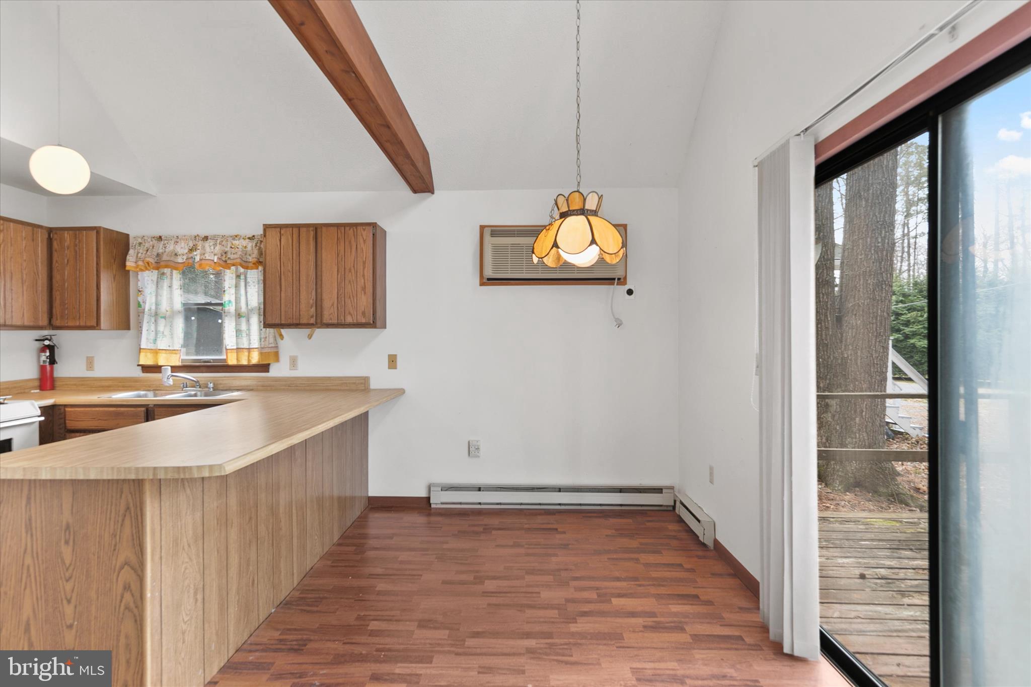 ANGOLA BY THE BAY - Residential