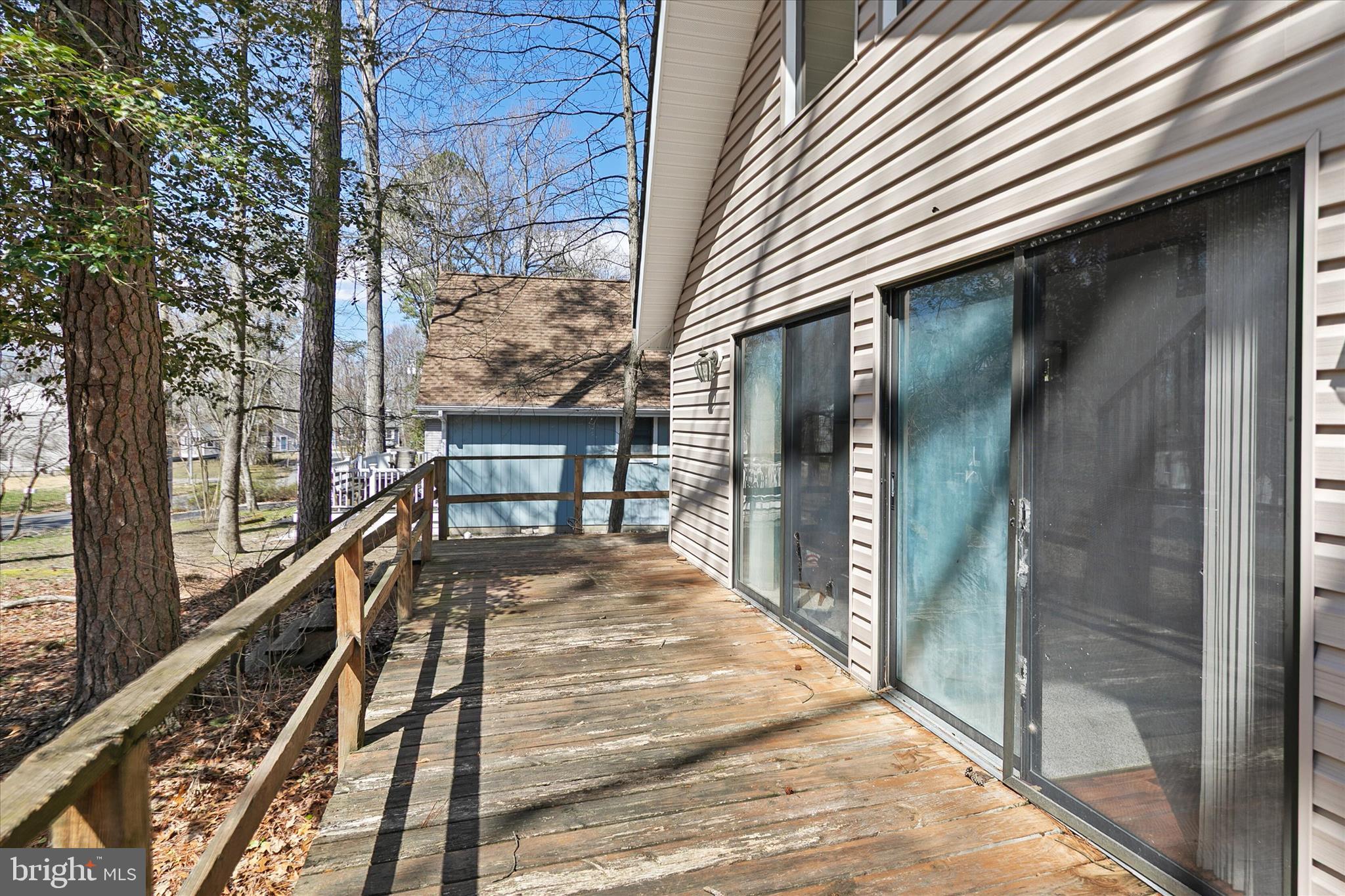 ANGOLA BY THE BAY - Residential