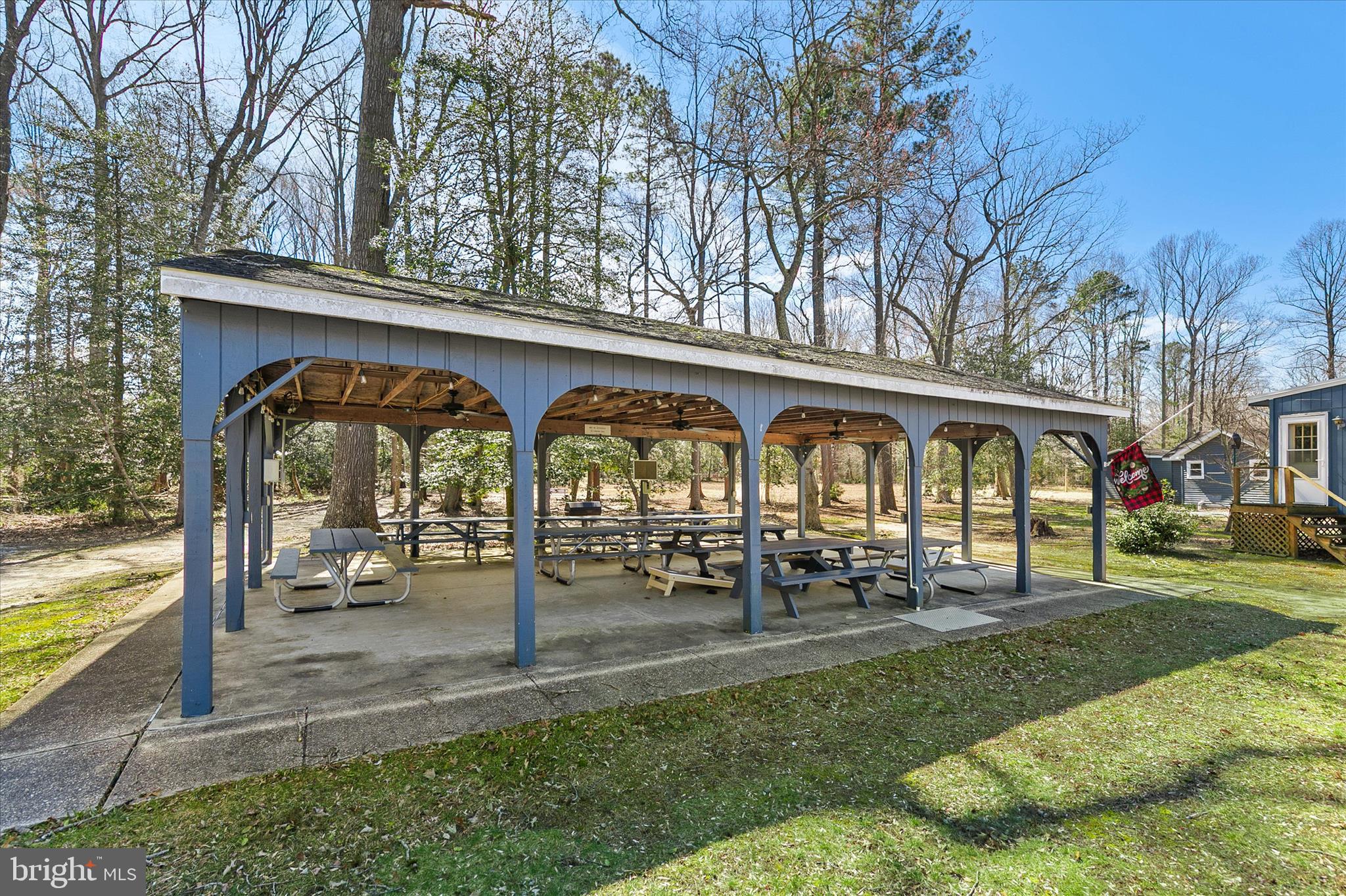 ANGOLA BY THE BAY - Residential