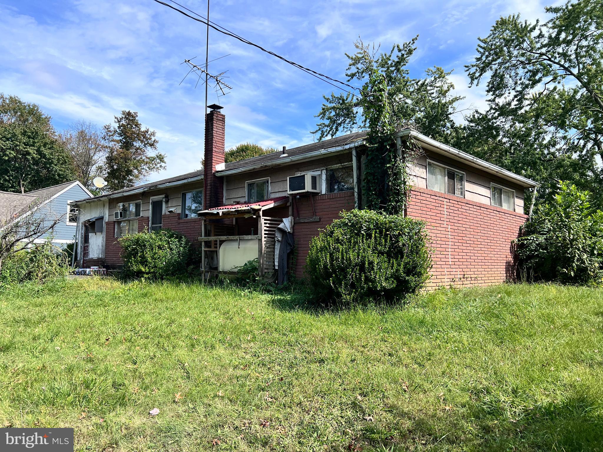 LANSDALE - Residential