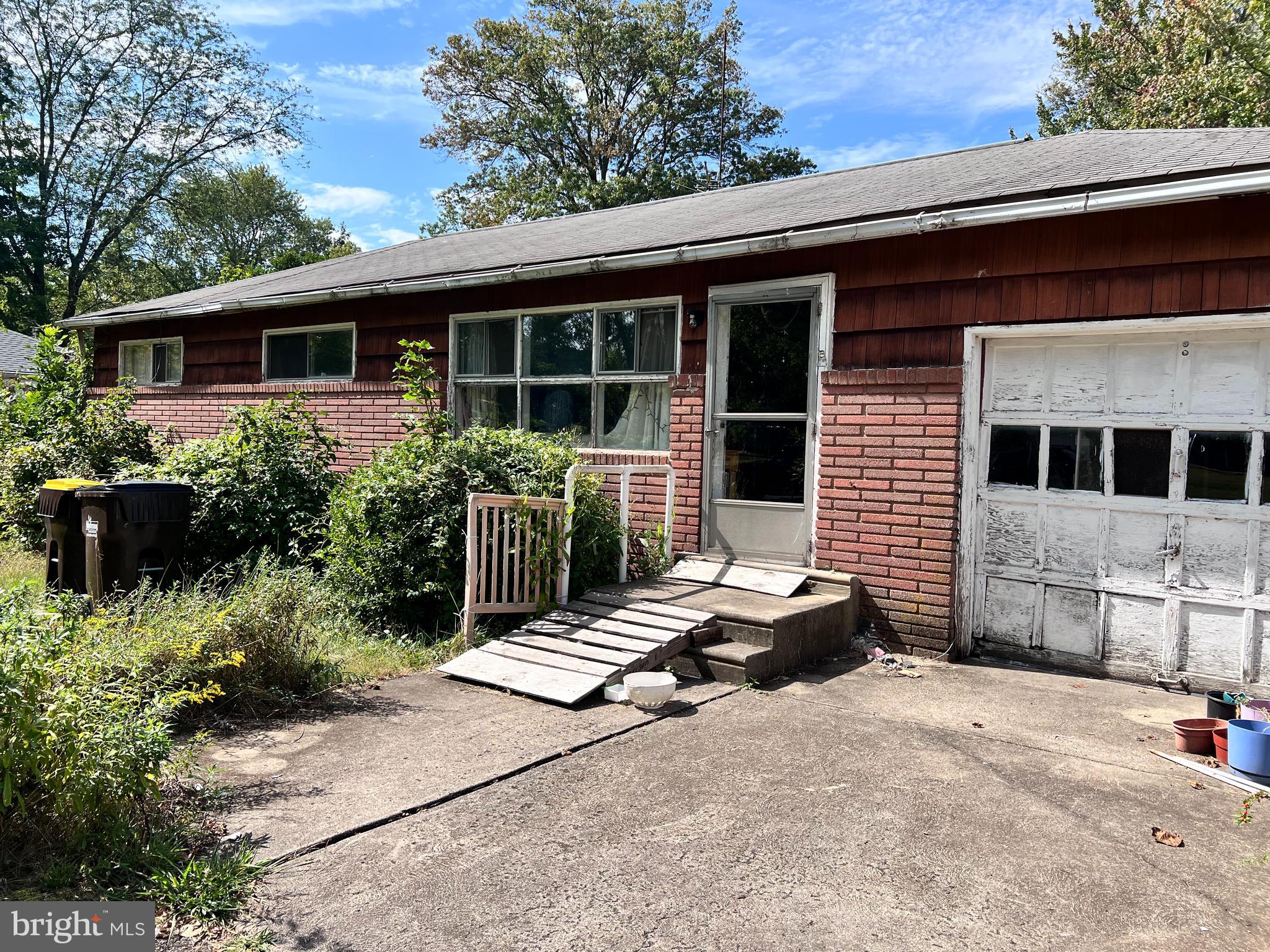 LANSDALE - Residential