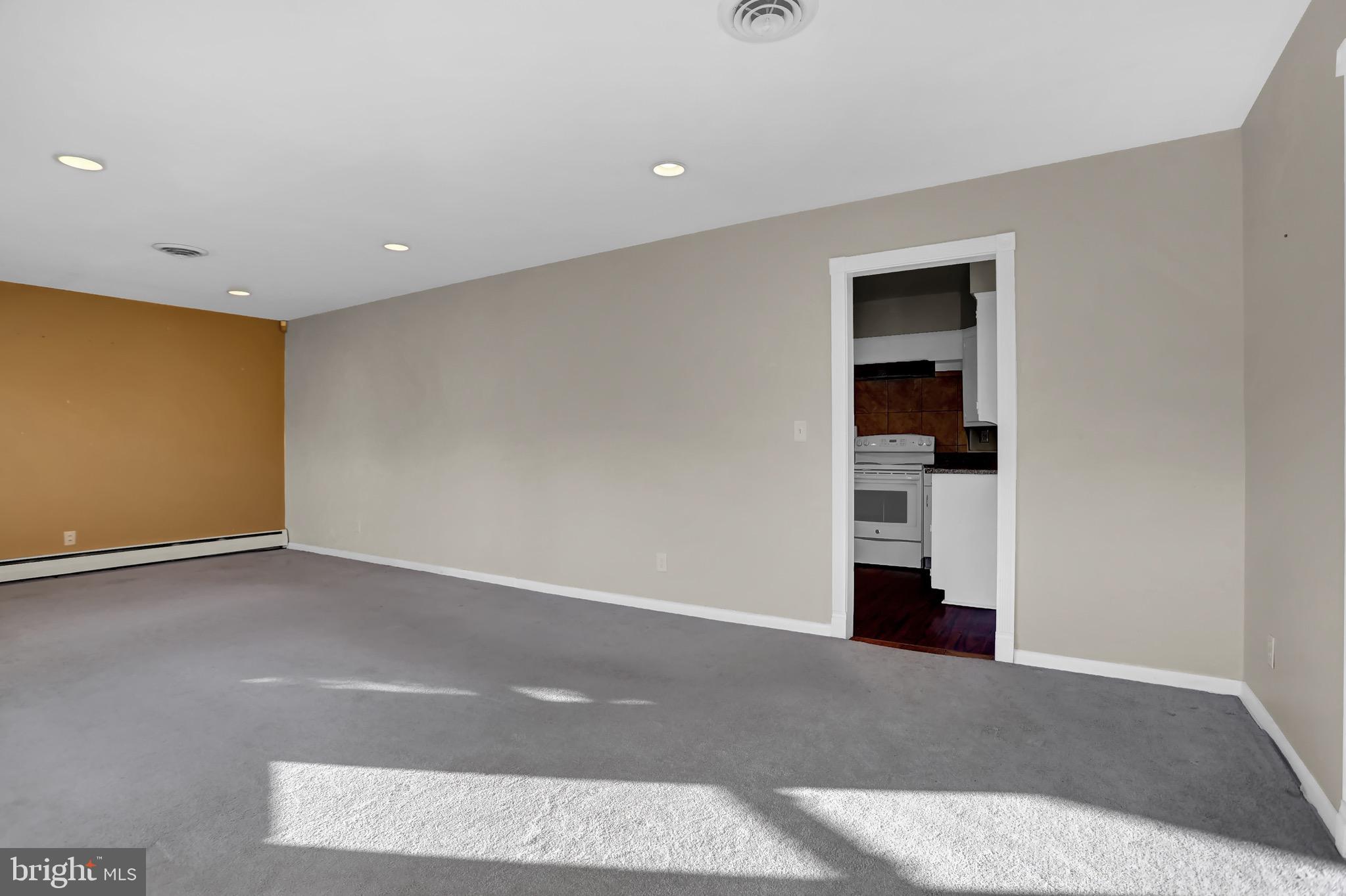 TOWSON - Residential Lease