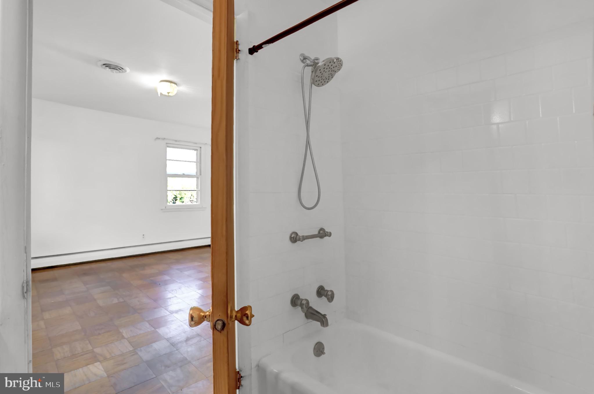 TOWSON - Residential Lease