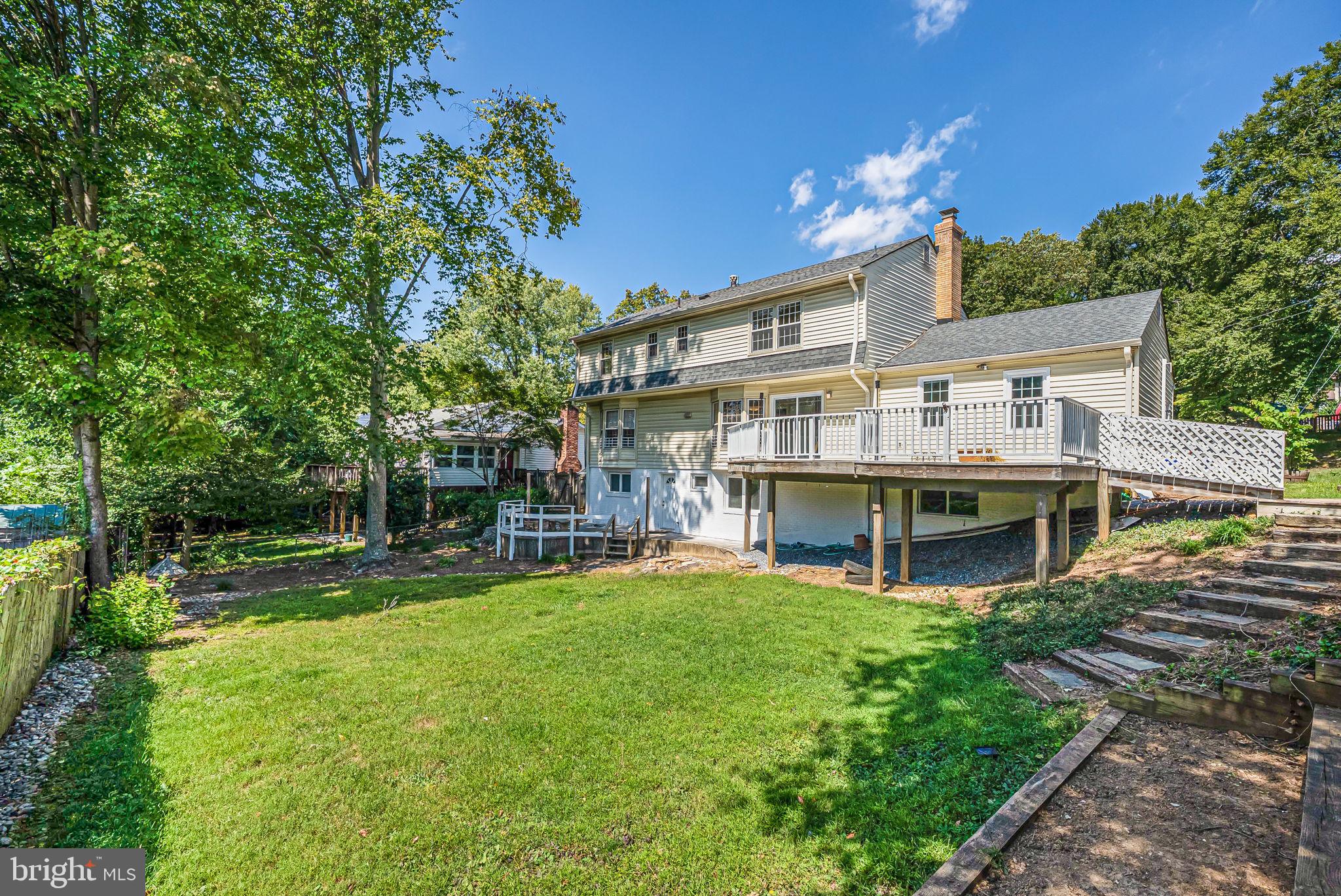 MANOR WOODS - Residential