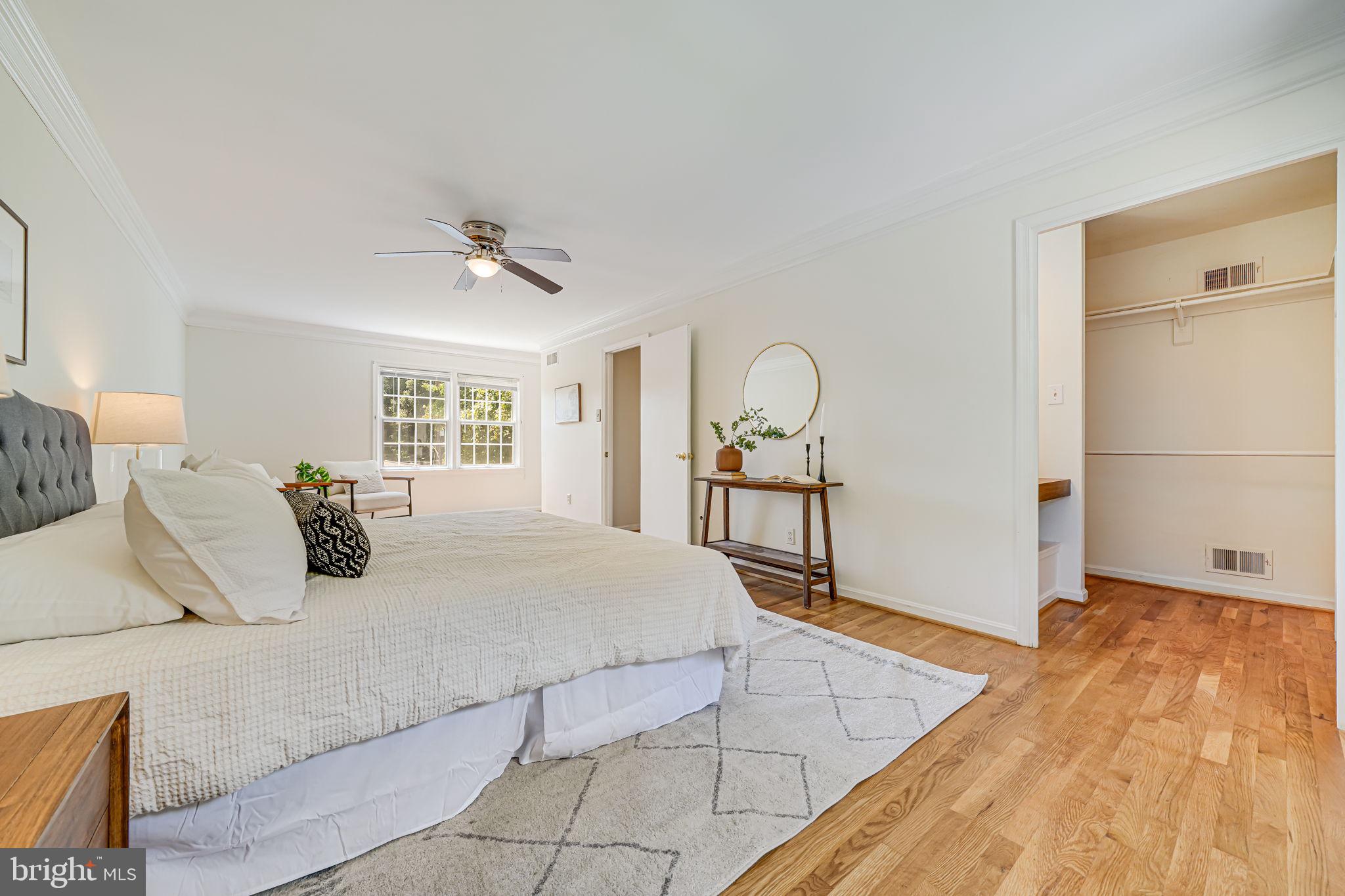 MANOR WOODS - Residential