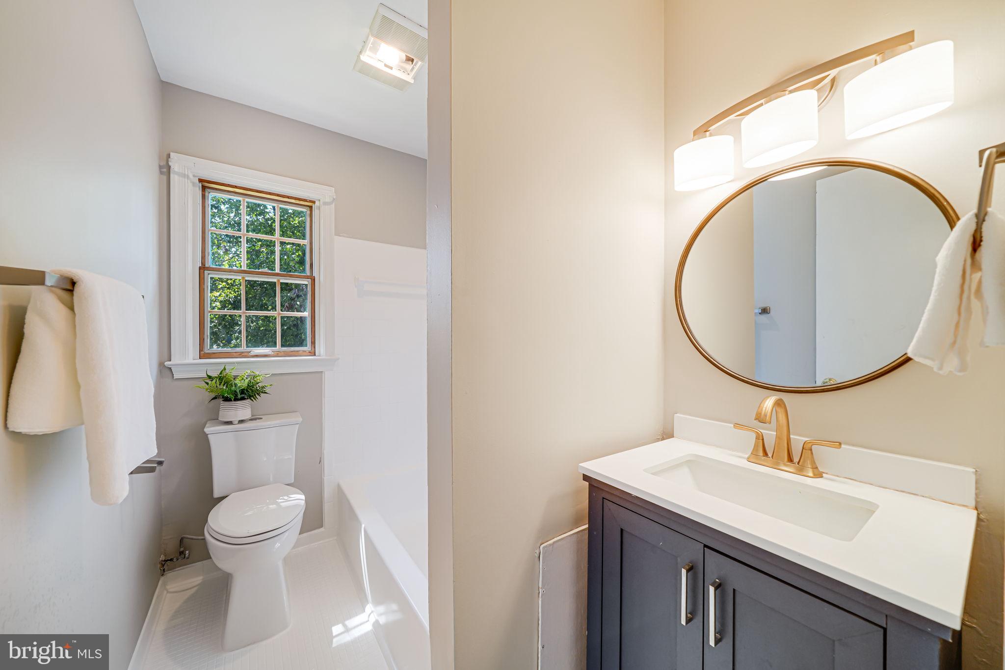 MANOR WOODS - Residential