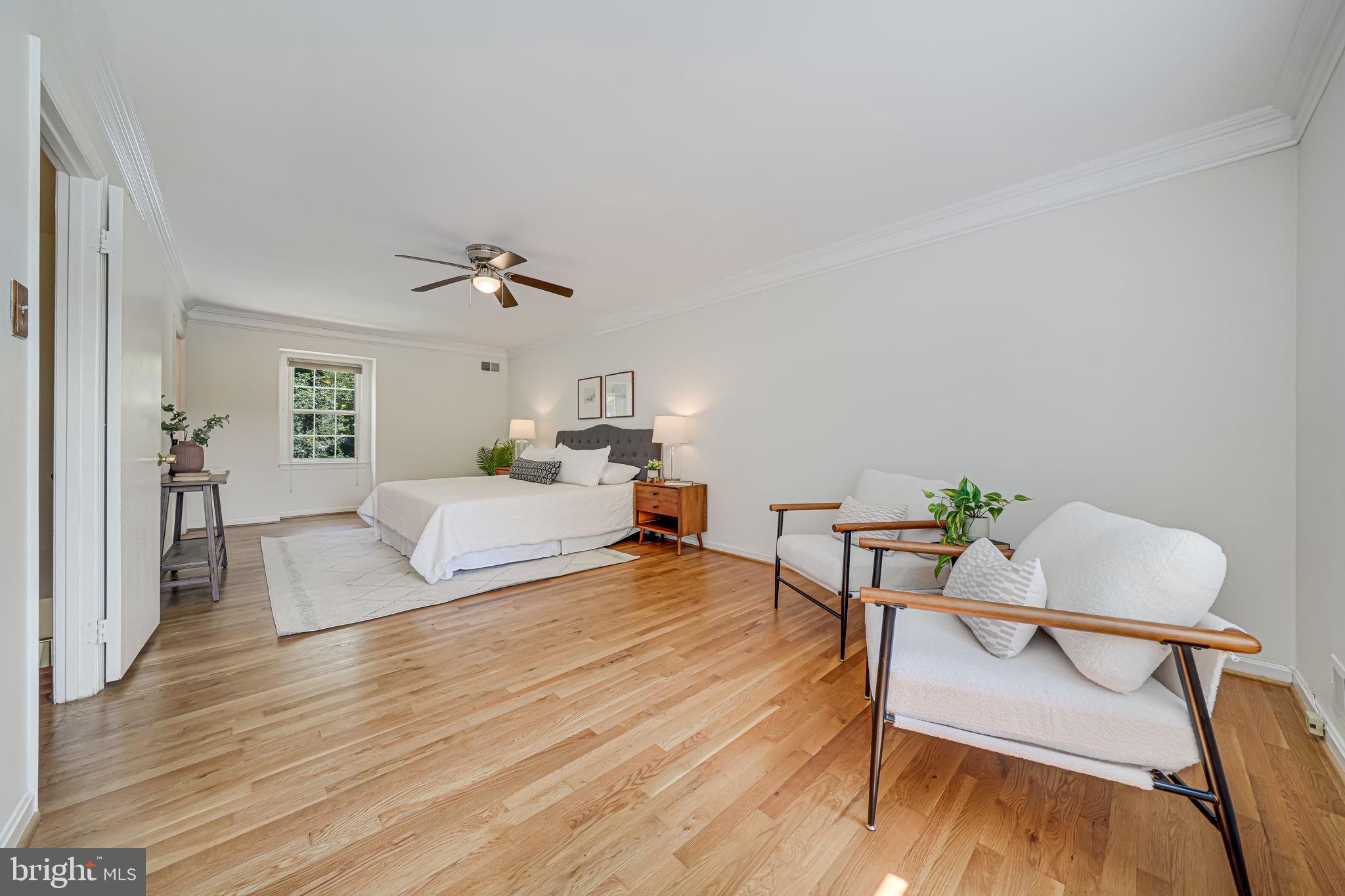 MANOR WOODS - Residential