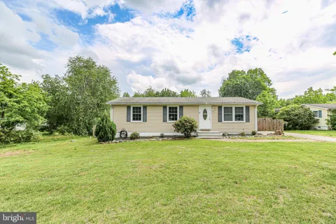 212 Three Cedars Lane, Fredericksburg, VA MLS: VASP2033072