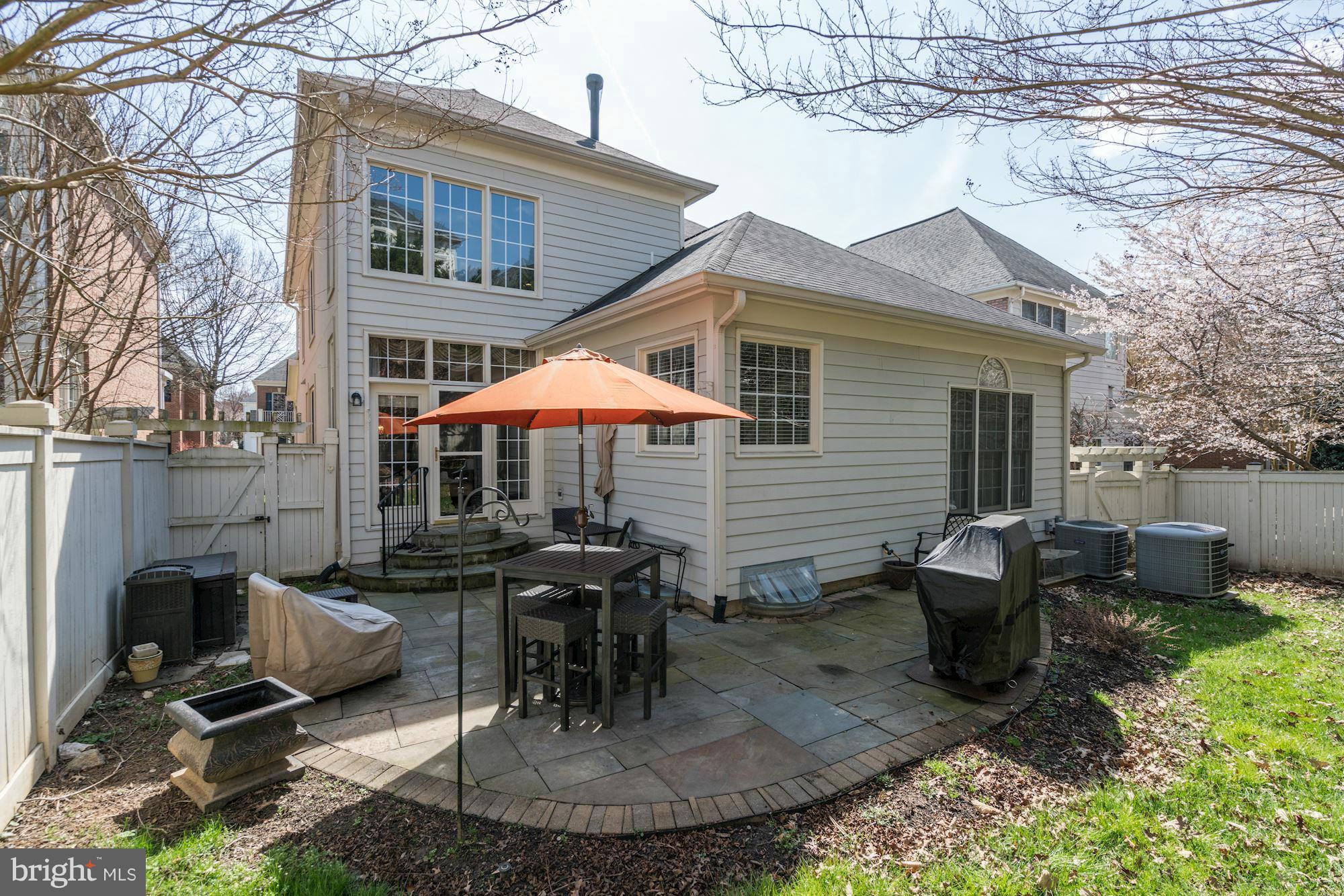 FARRCROFT - Residential