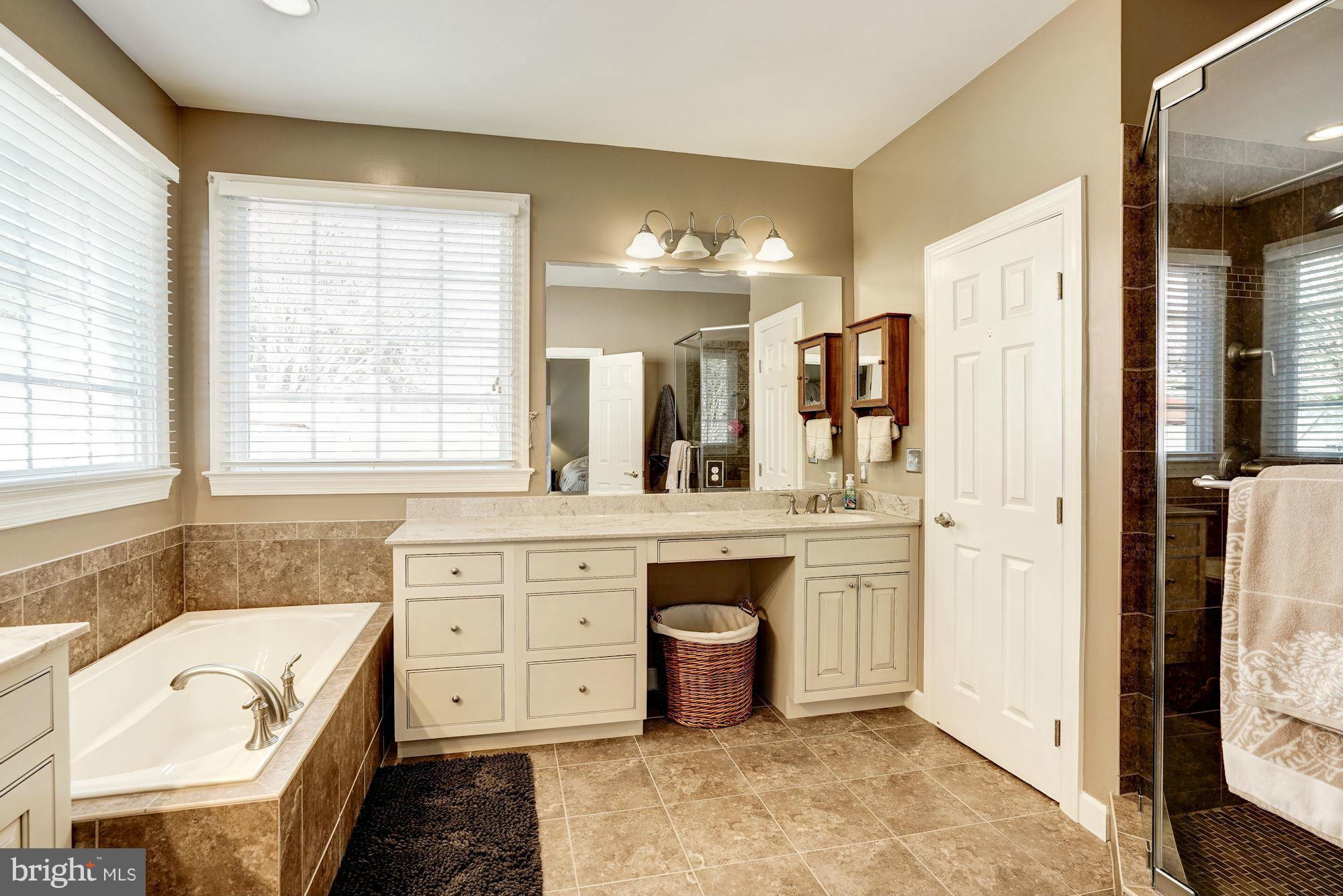 FARRCROFT - Residential