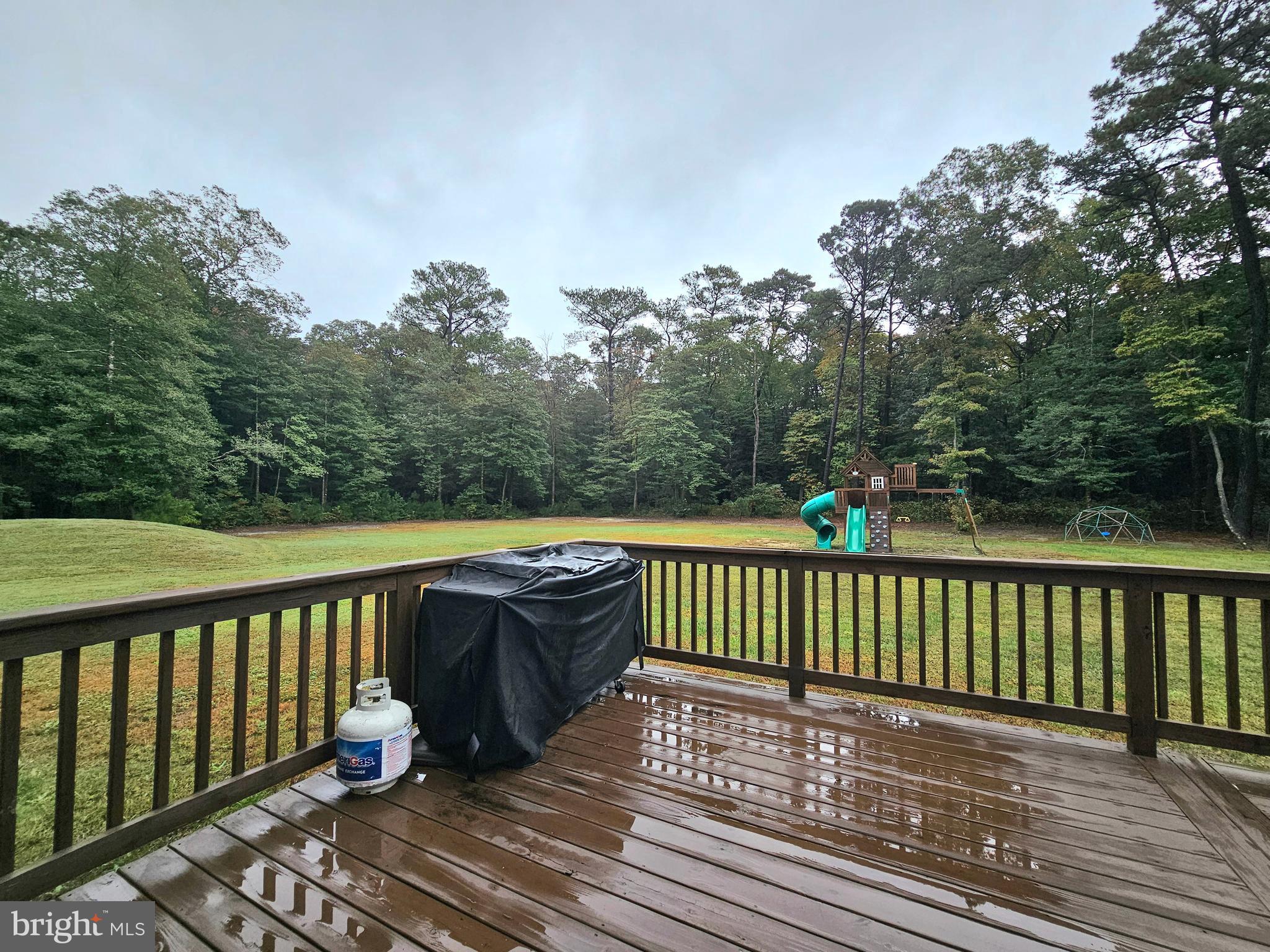 LAYFIELD WOODS - Residential