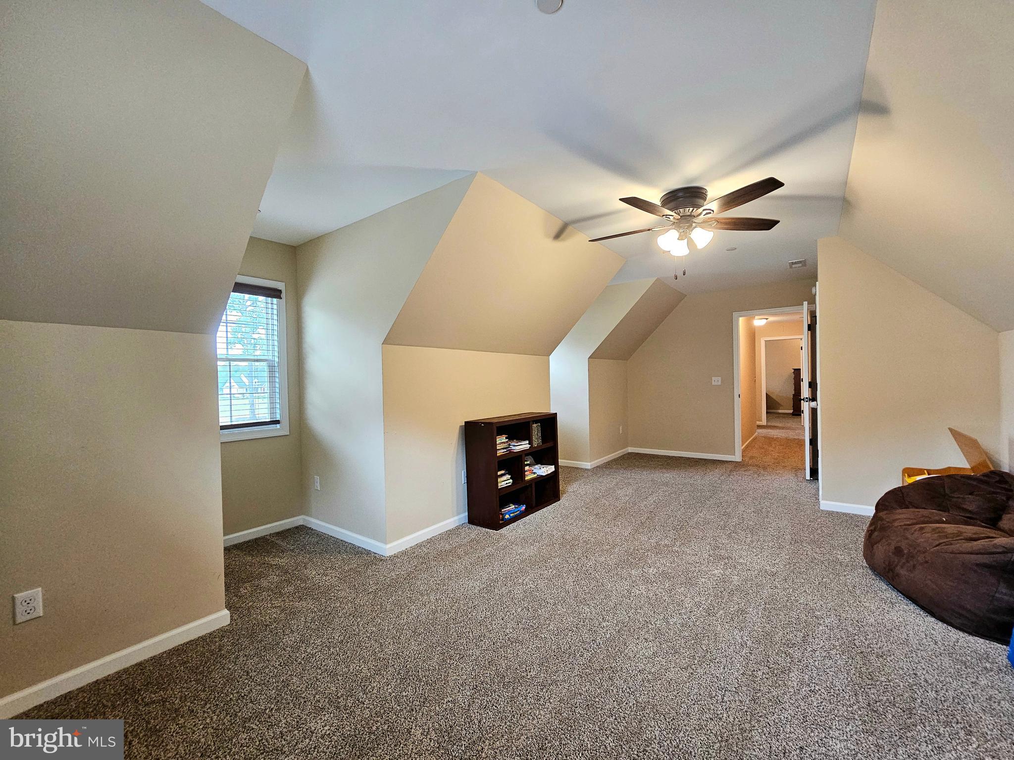 LAYFIELD WOODS - Residential