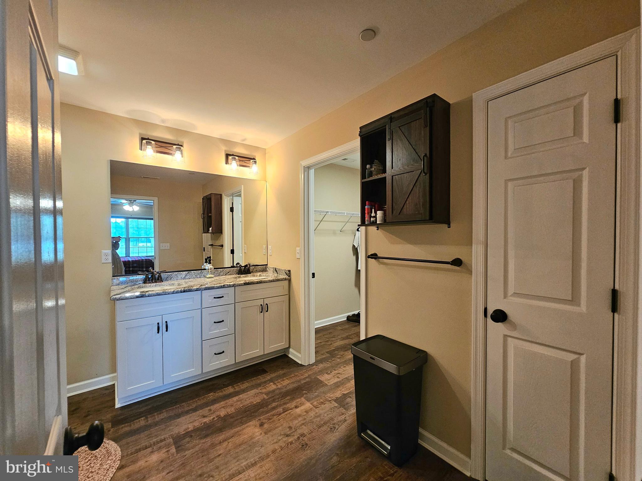 LAYFIELD WOODS - Residential