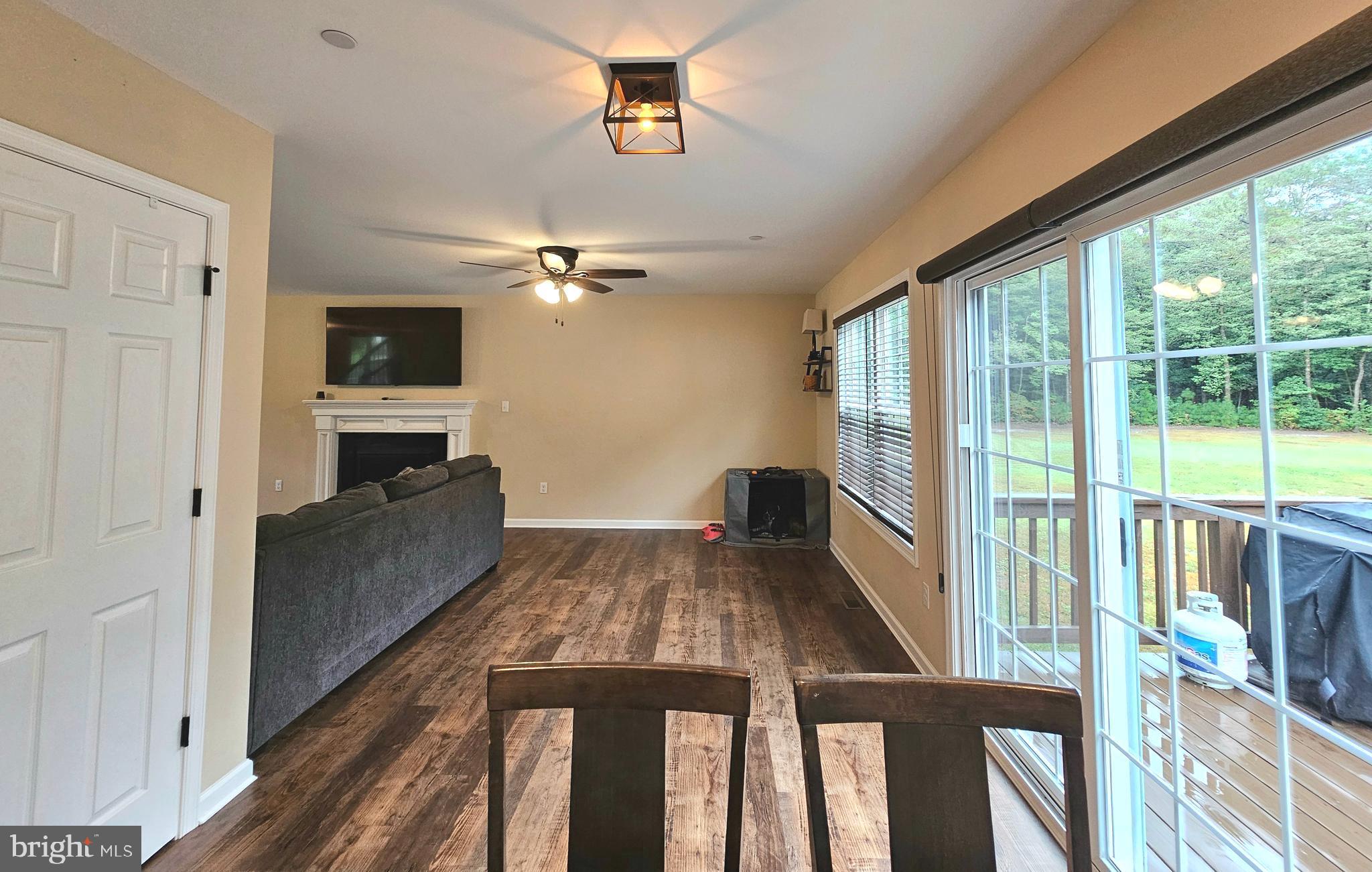 LAYFIELD WOODS - Residential