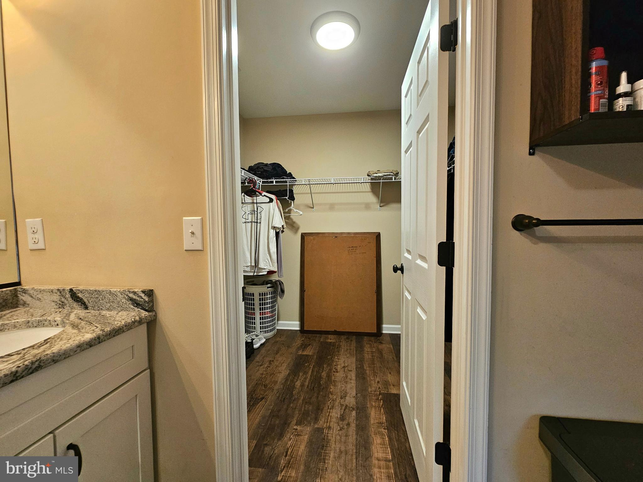 LAYFIELD WOODS - Residential