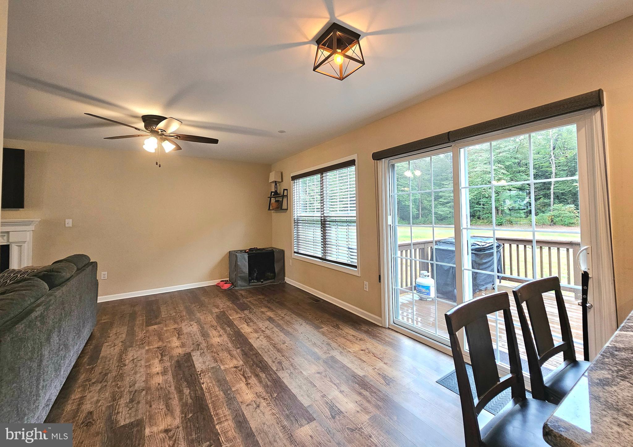 LAYFIELD WOODS - Residential