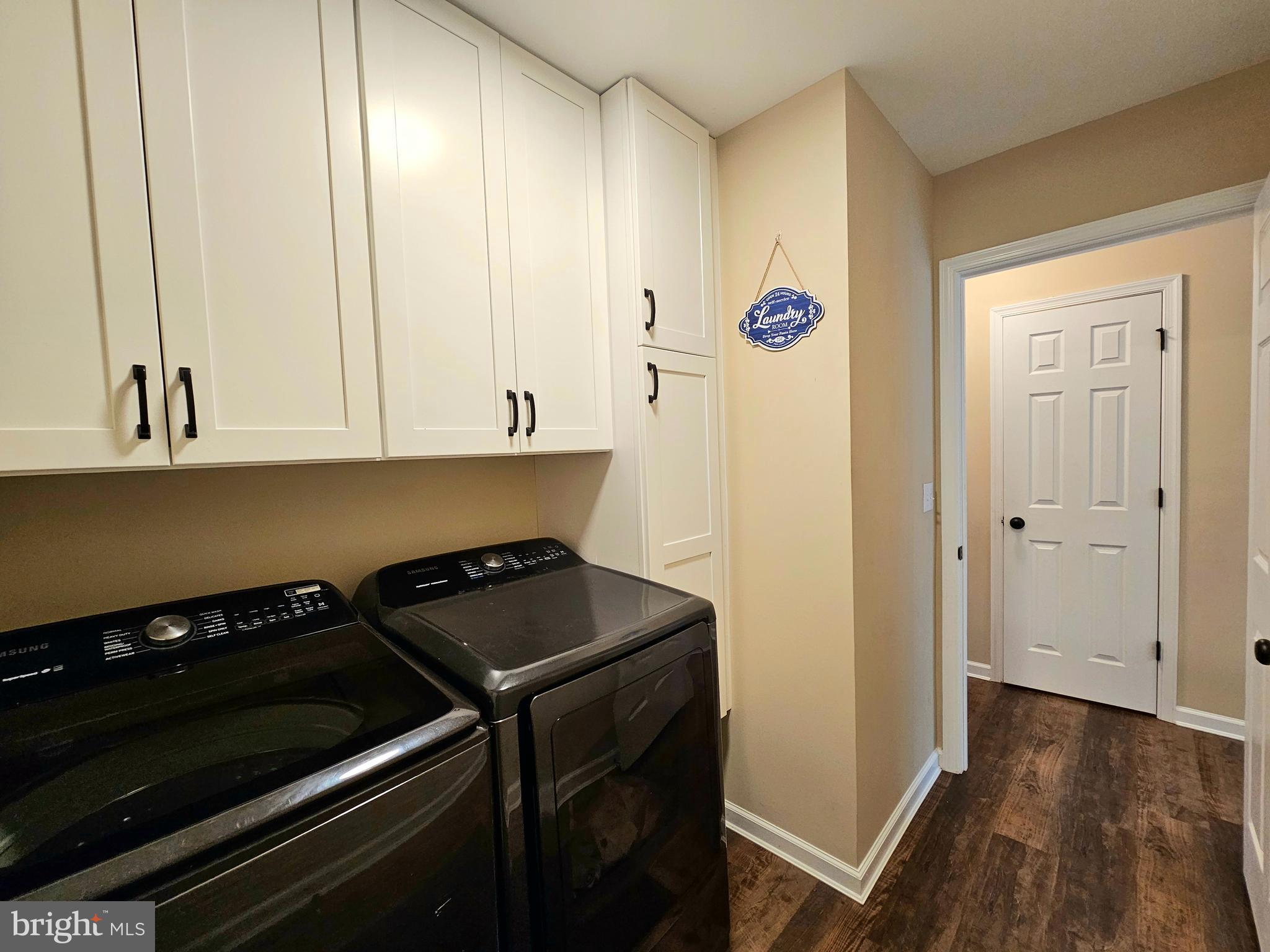 LAYFIELD WOODS - Residential