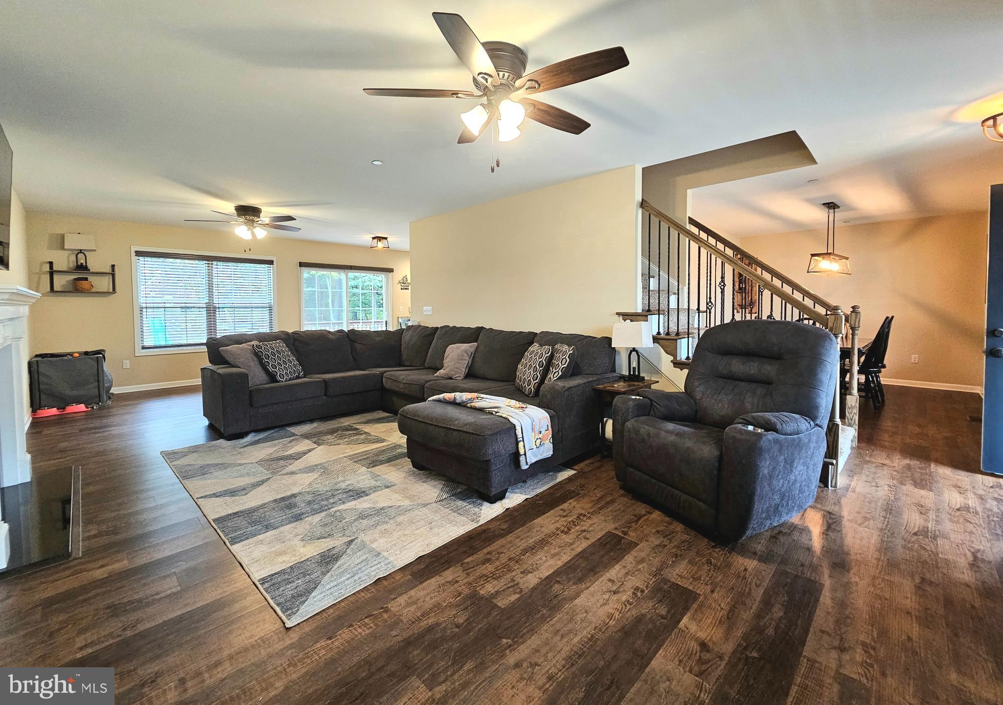 LAYFIELD WOODS - Residential