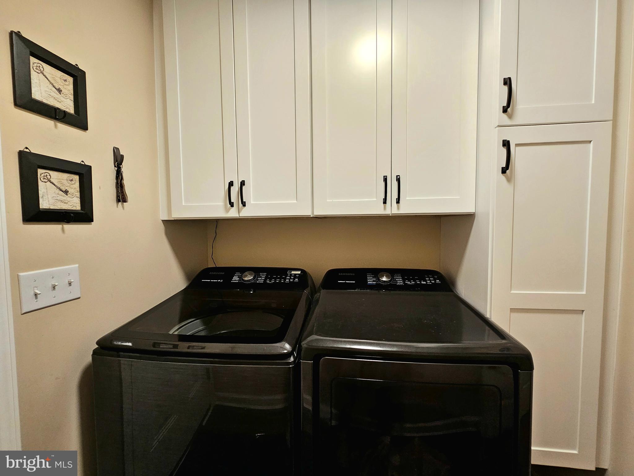 LAYFIELD WOODS - Residential