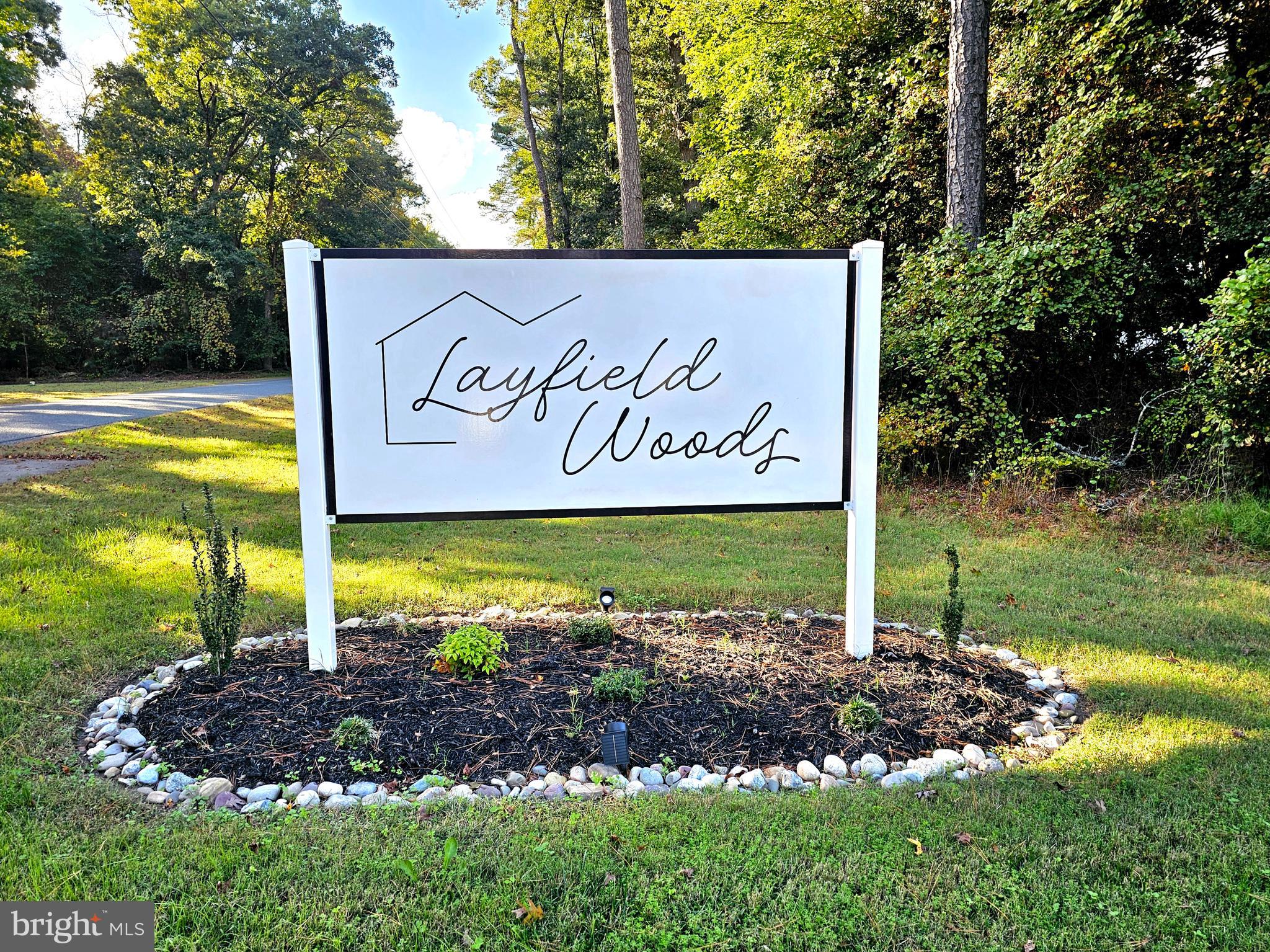 LAYFIELD WOODS - Residential