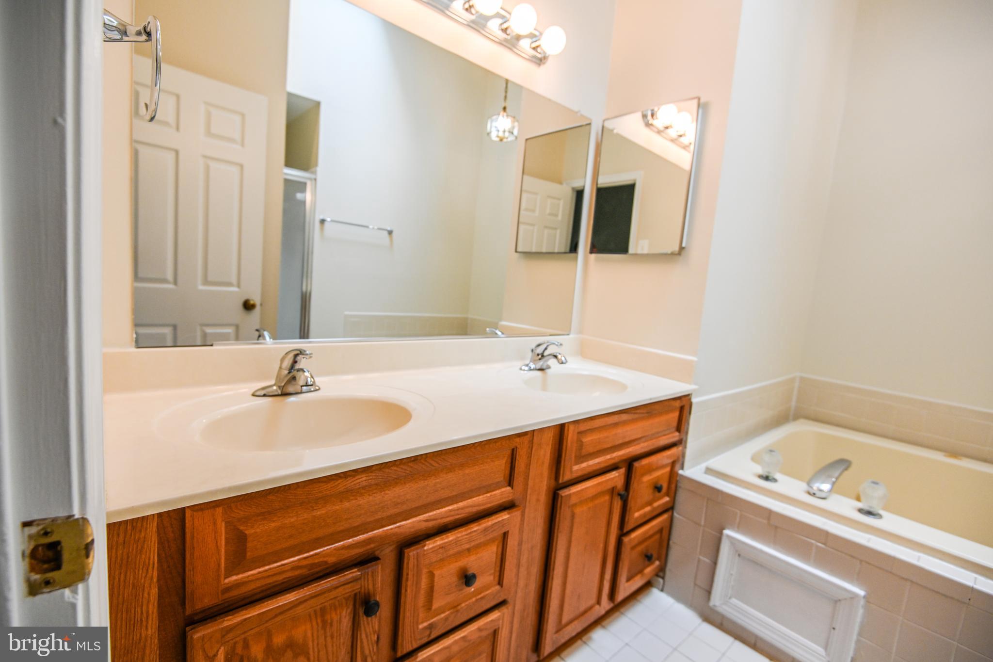 LAUREL LAKES PLAT 3 - Residential Lease