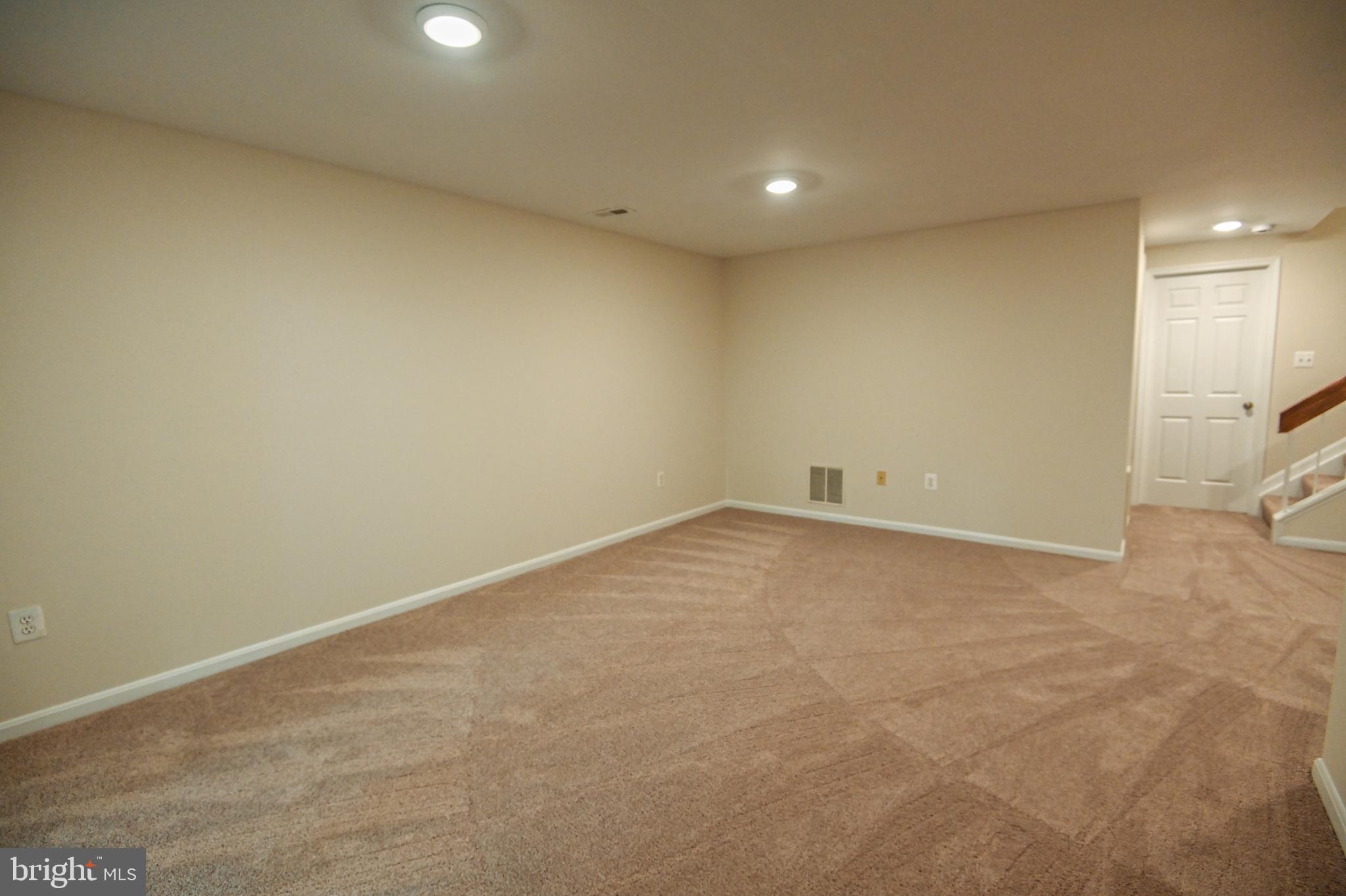 LAUREL LAKES PLAT 3 - Residential Lease