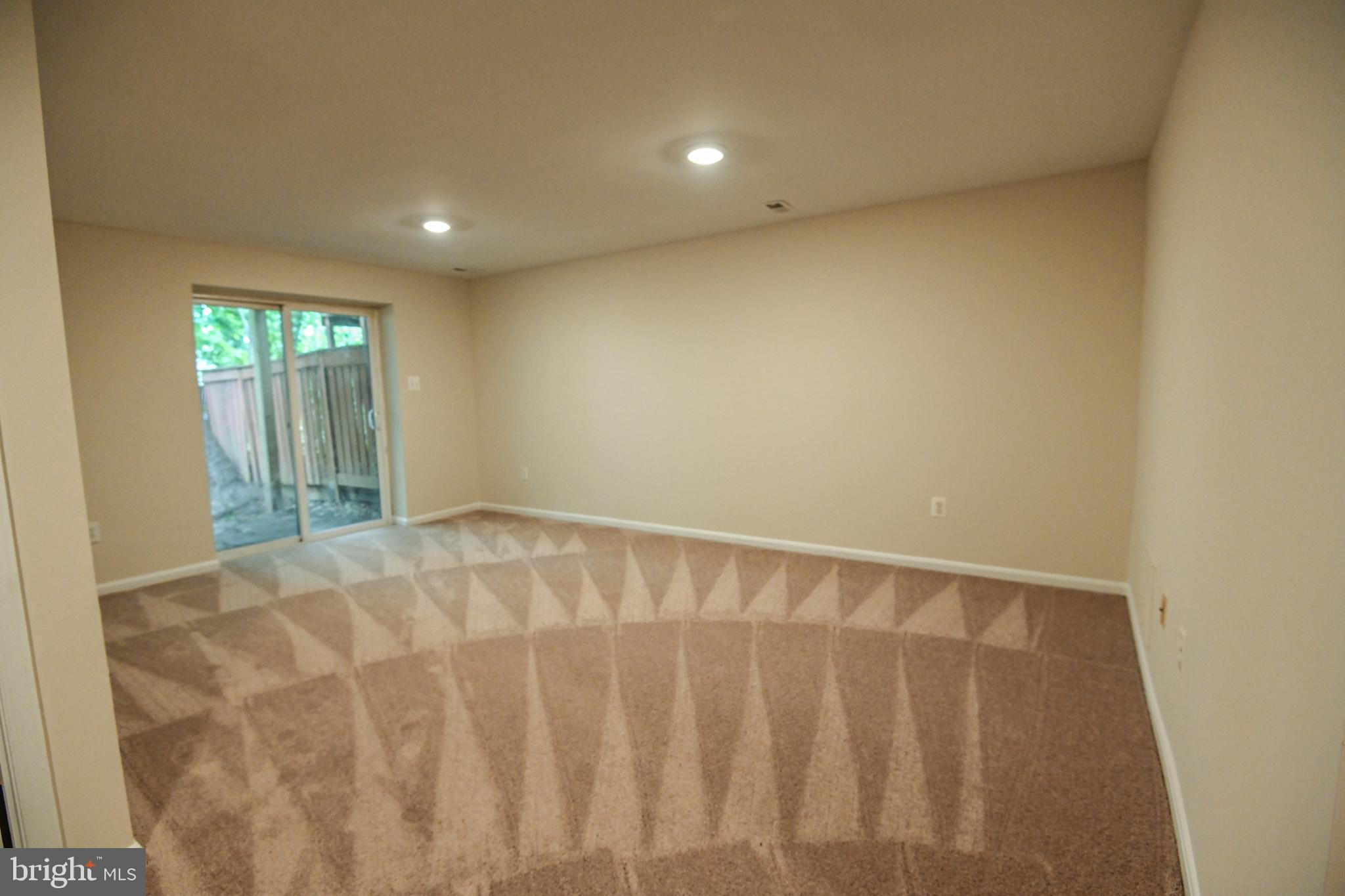 LAUREL LAKES PLAT 3 - Residential Lease