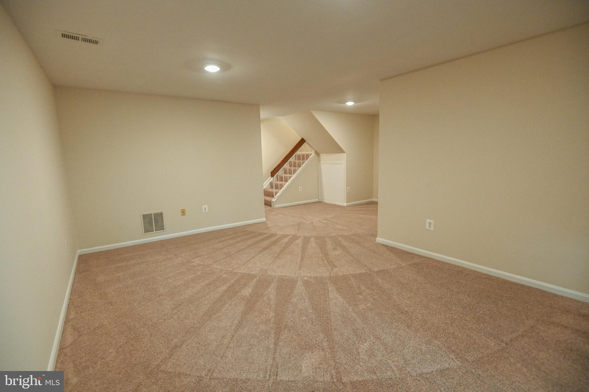 LAUREL LAKES PLAT 3 - Residential Lease