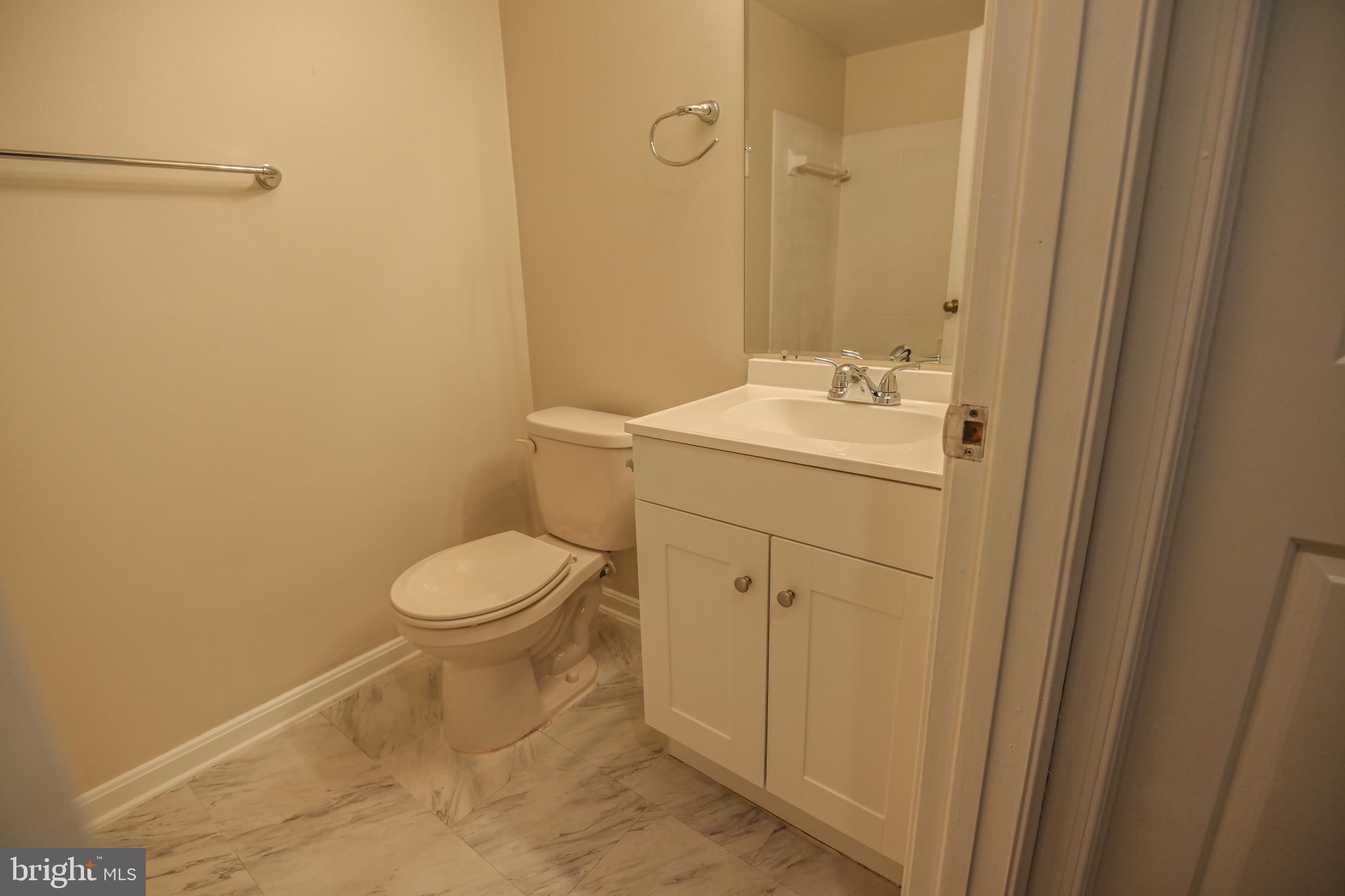 LAUREL LAKES PLAT 3 - Residential Lease