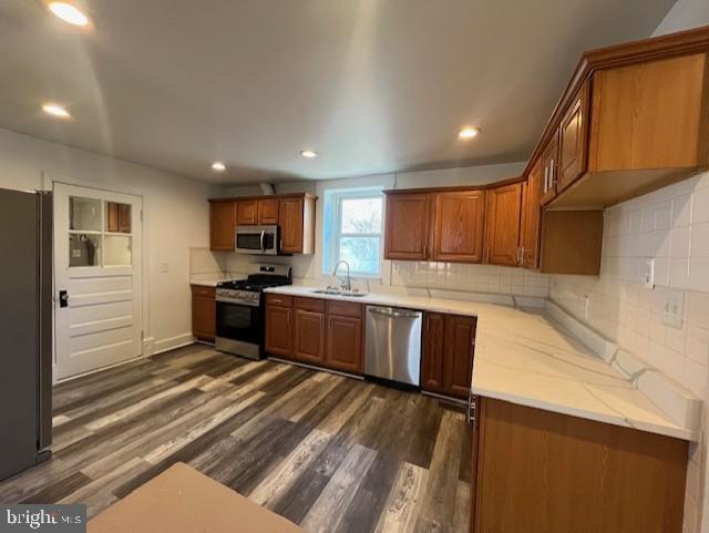 COLONIAL HEIGHTS - Residential