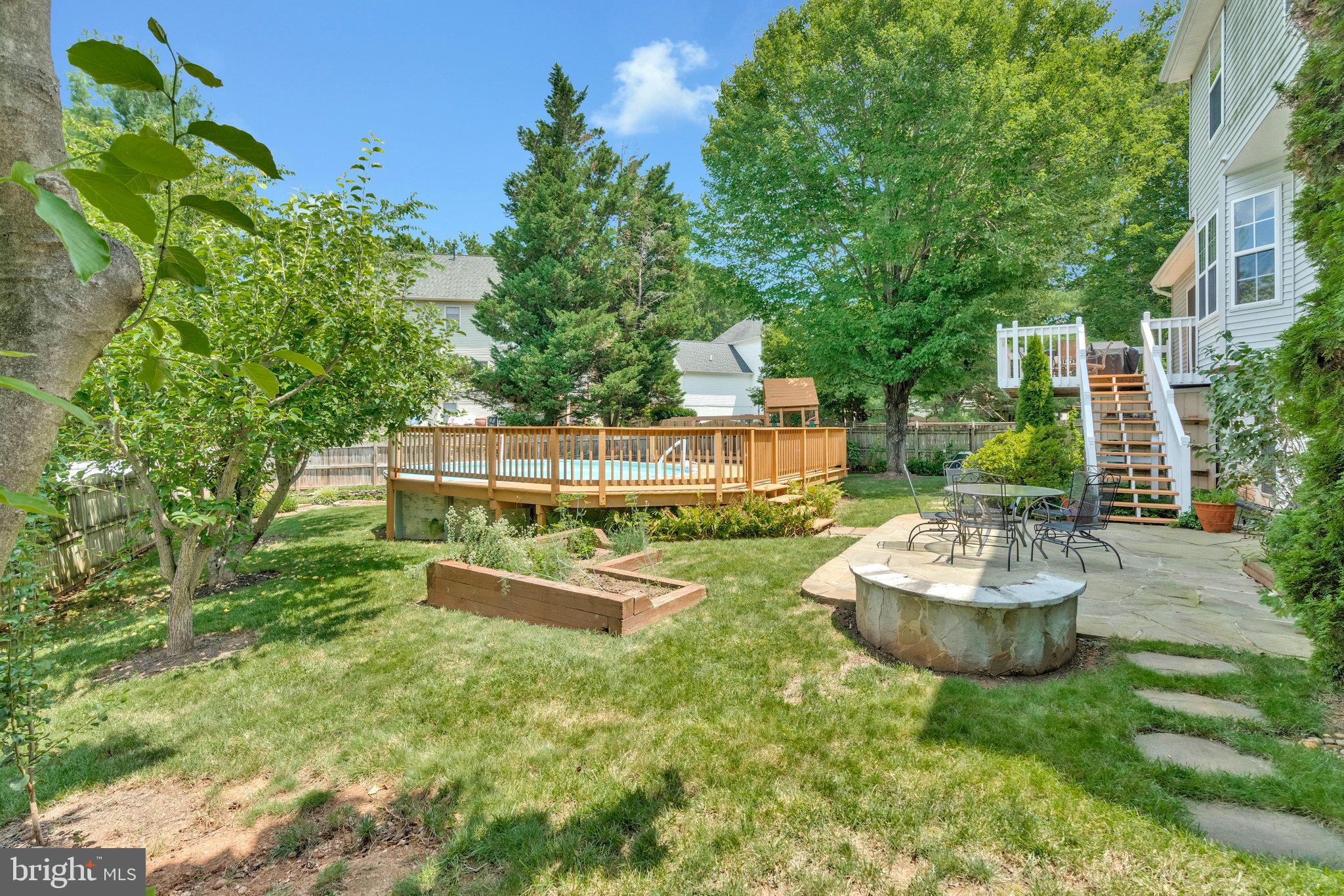 407 TRACY COURT NE