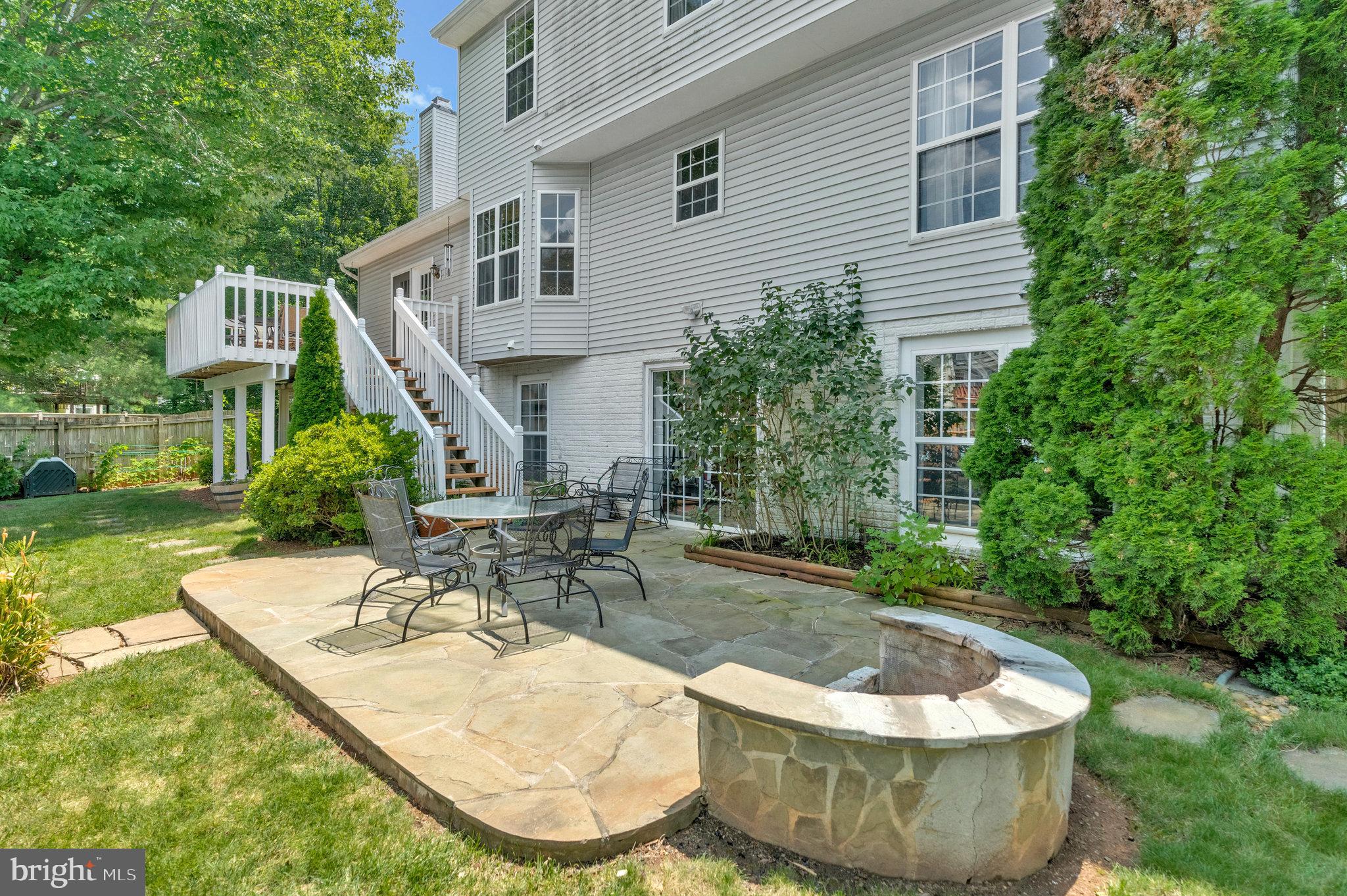 407 TRACY COURT NE