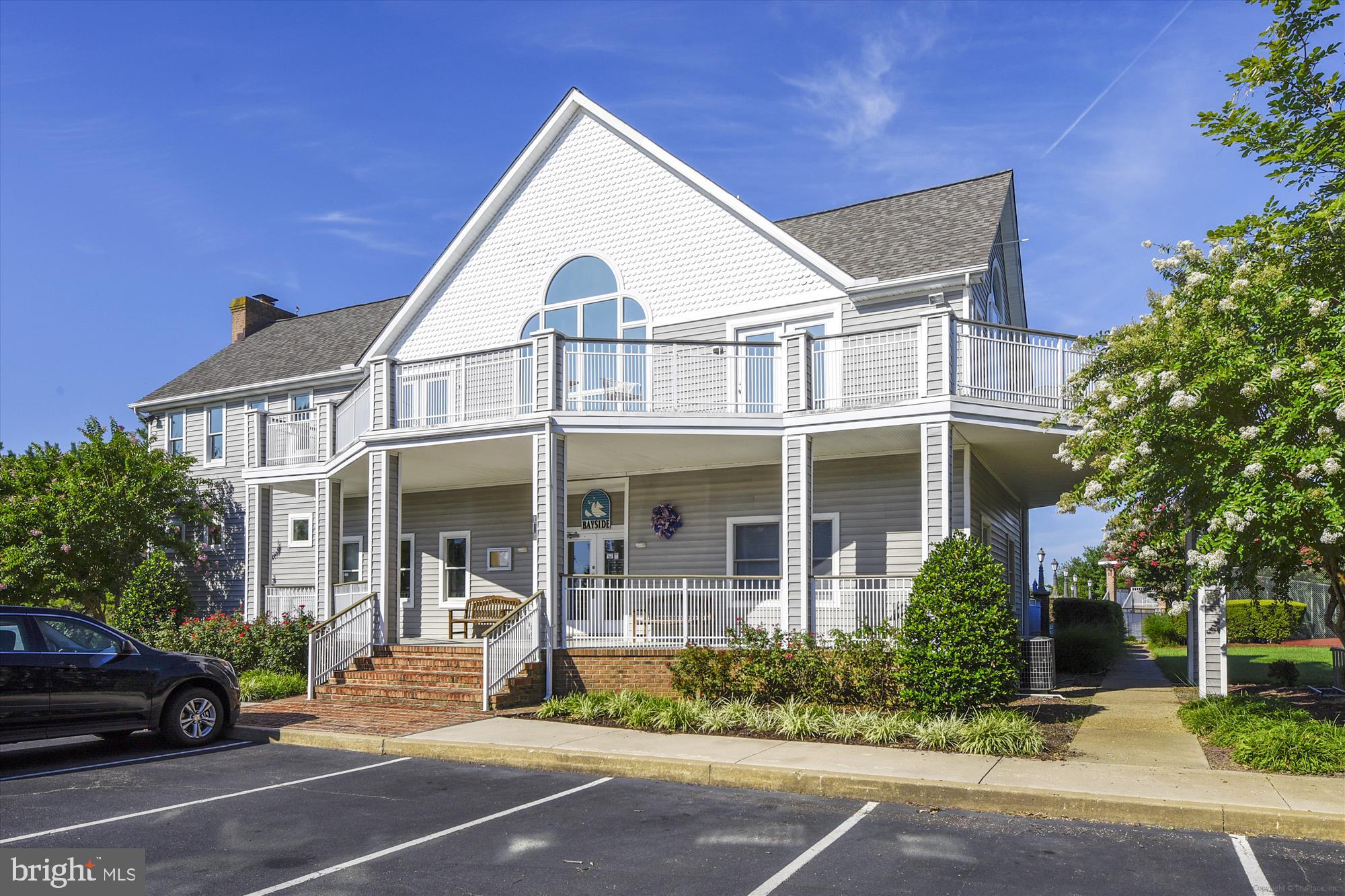 BAYSIDE - Residential