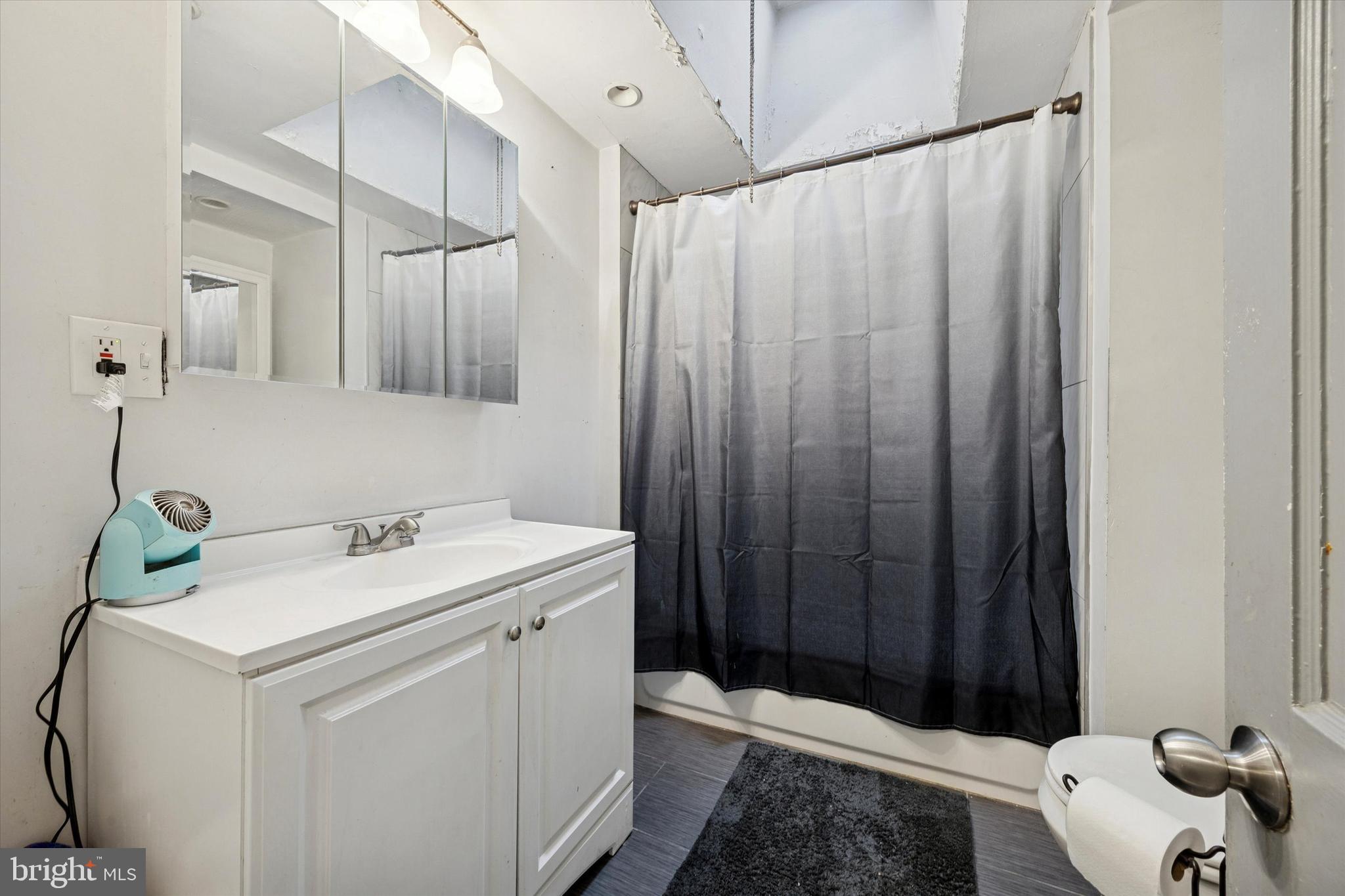 DELMAR VILLAGE - Residential